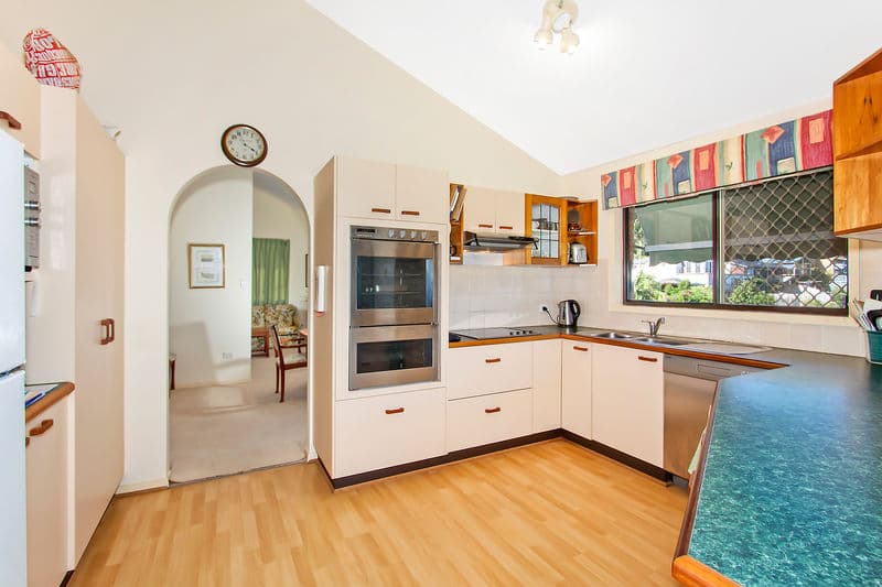 16 Coreen Drive, Wamberal, Wamberal - Thumbnail 5