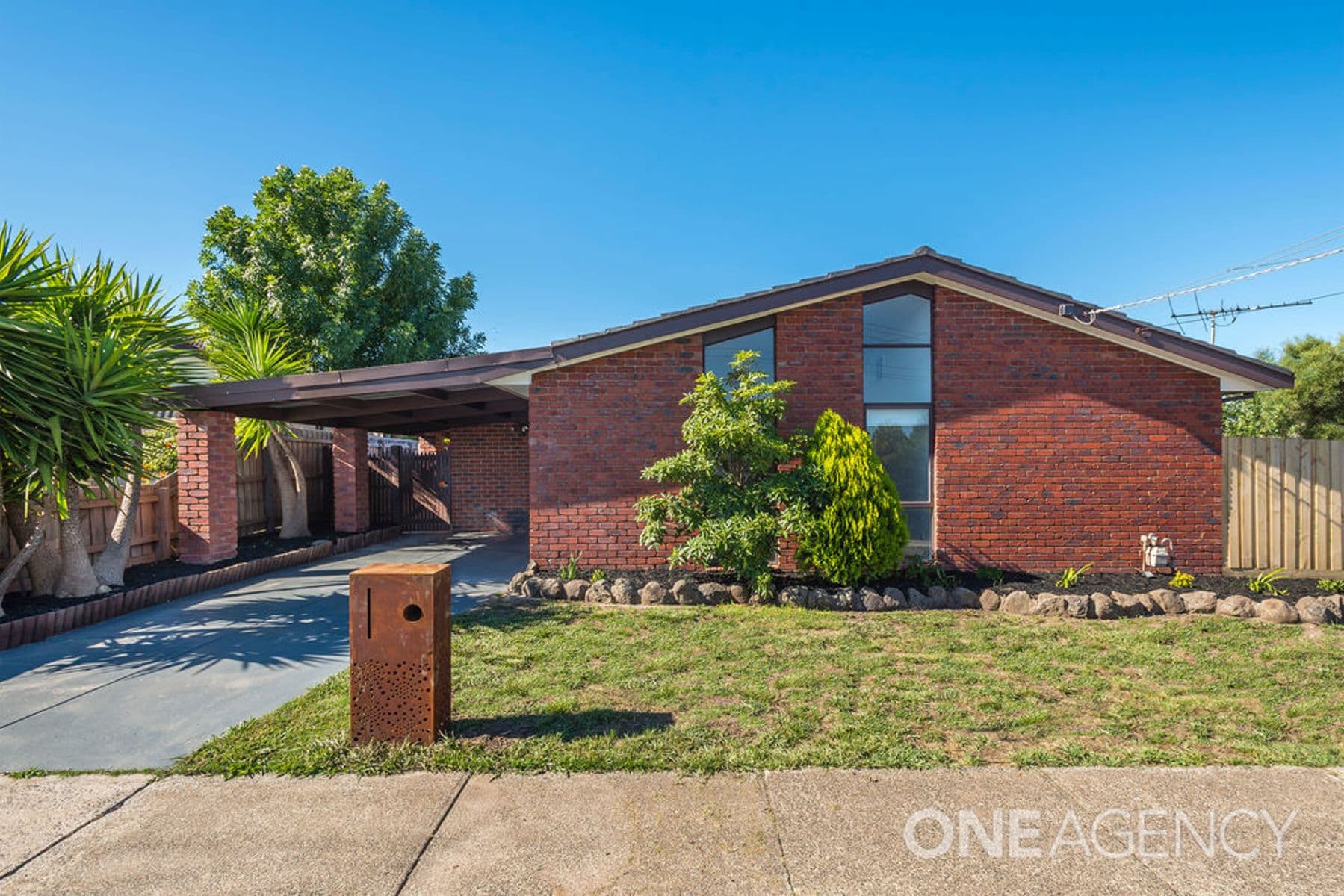 60 Mitchells Lane, Sunbury, Sunbury - Thumbnail 2