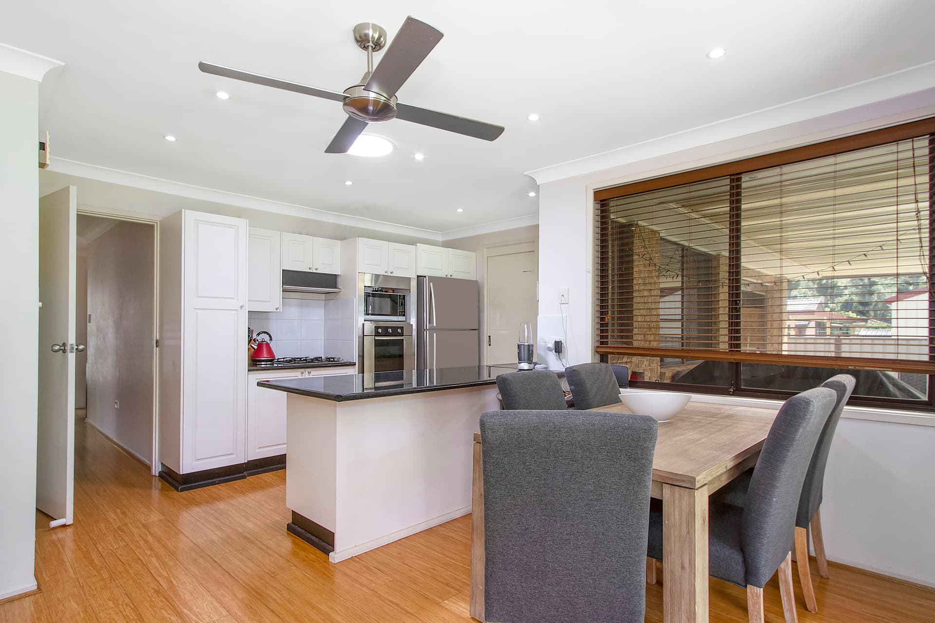 57 Perratt Close, Lisarow, Lisarow - Thumbnail 4