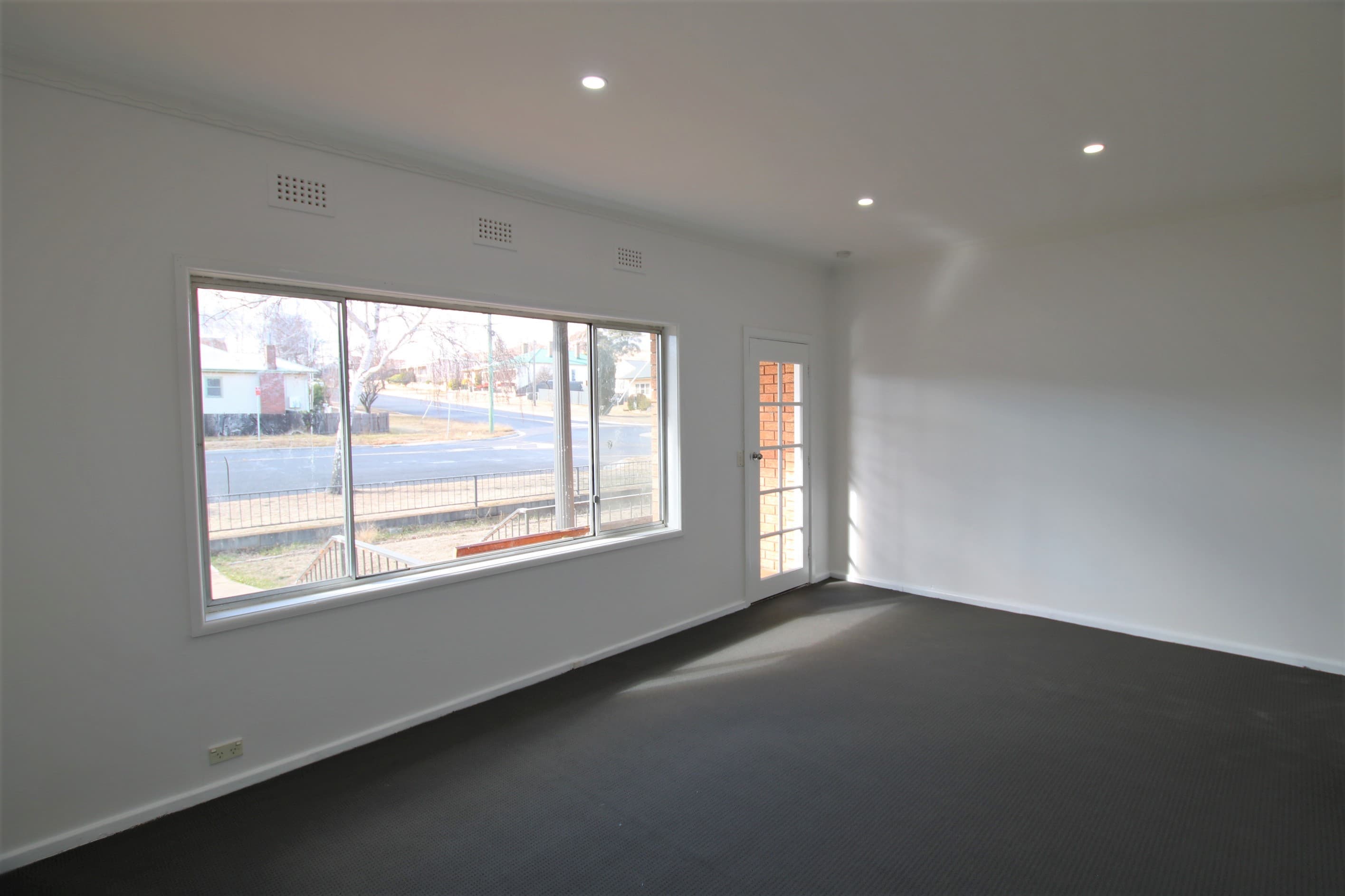 39 Baron Street, Cooma, Cooma - Thumbnail 4