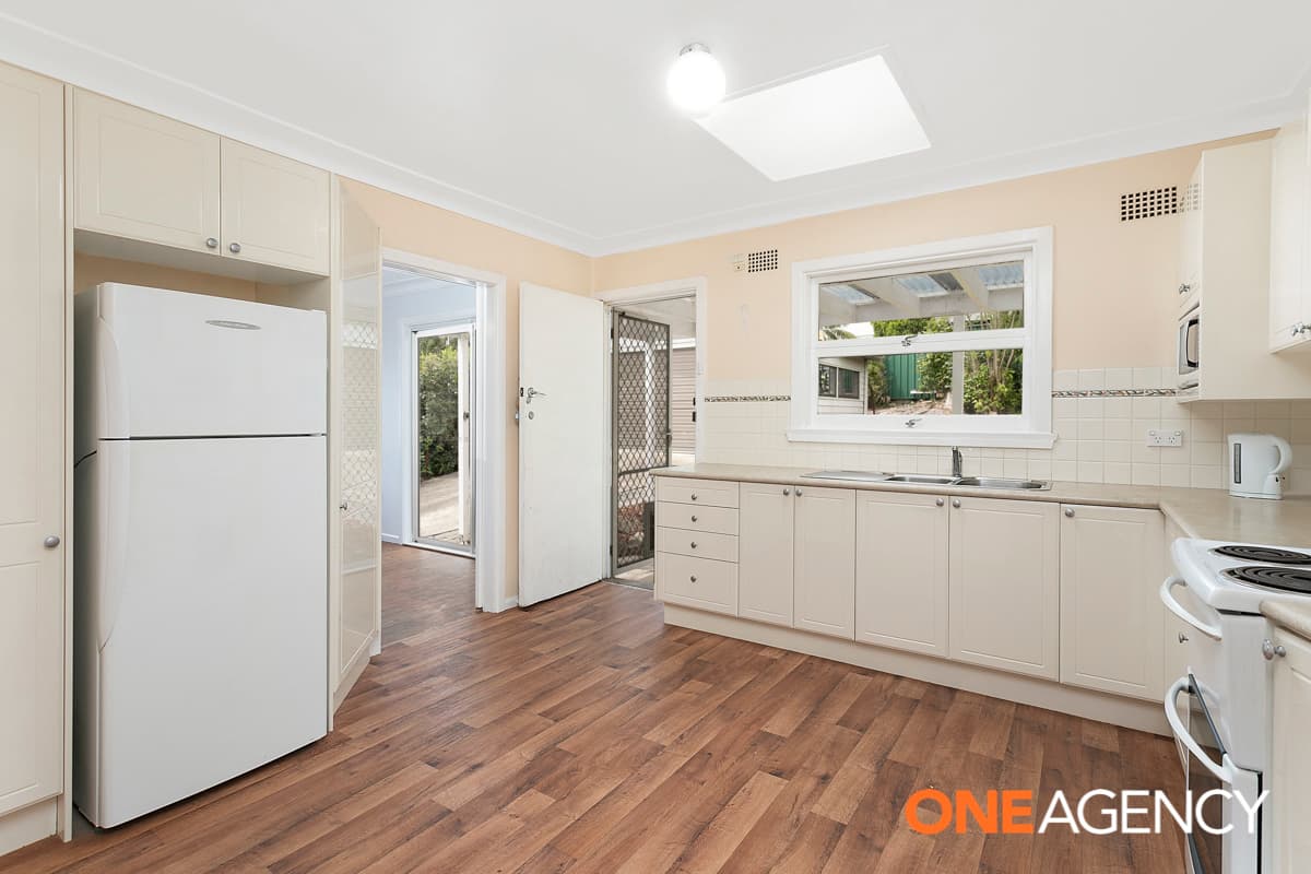 10  Palona Crescent, Engadine, Engadine - Thumbnail 4