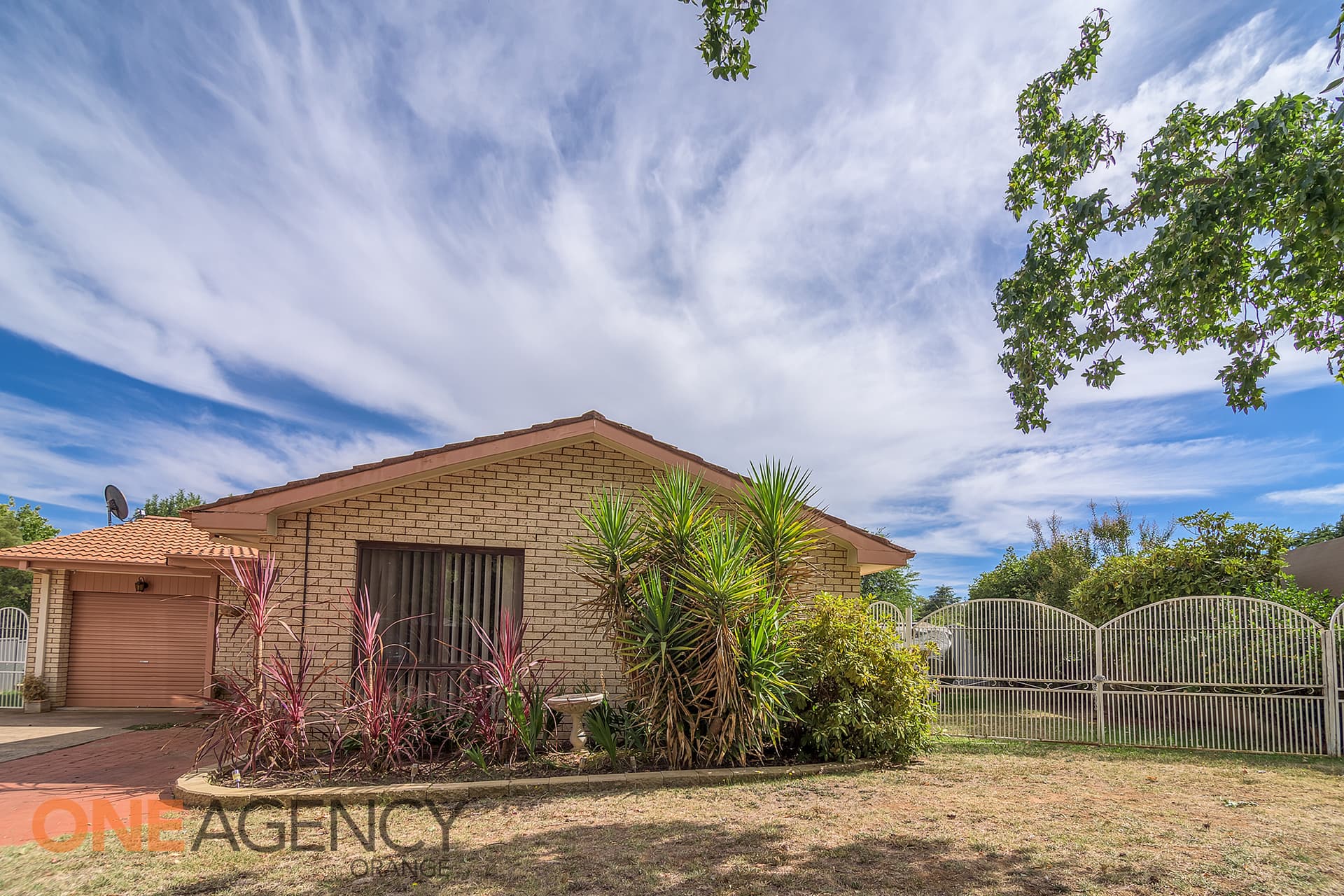 8 Alison Place, Orange, Orange - Image 1