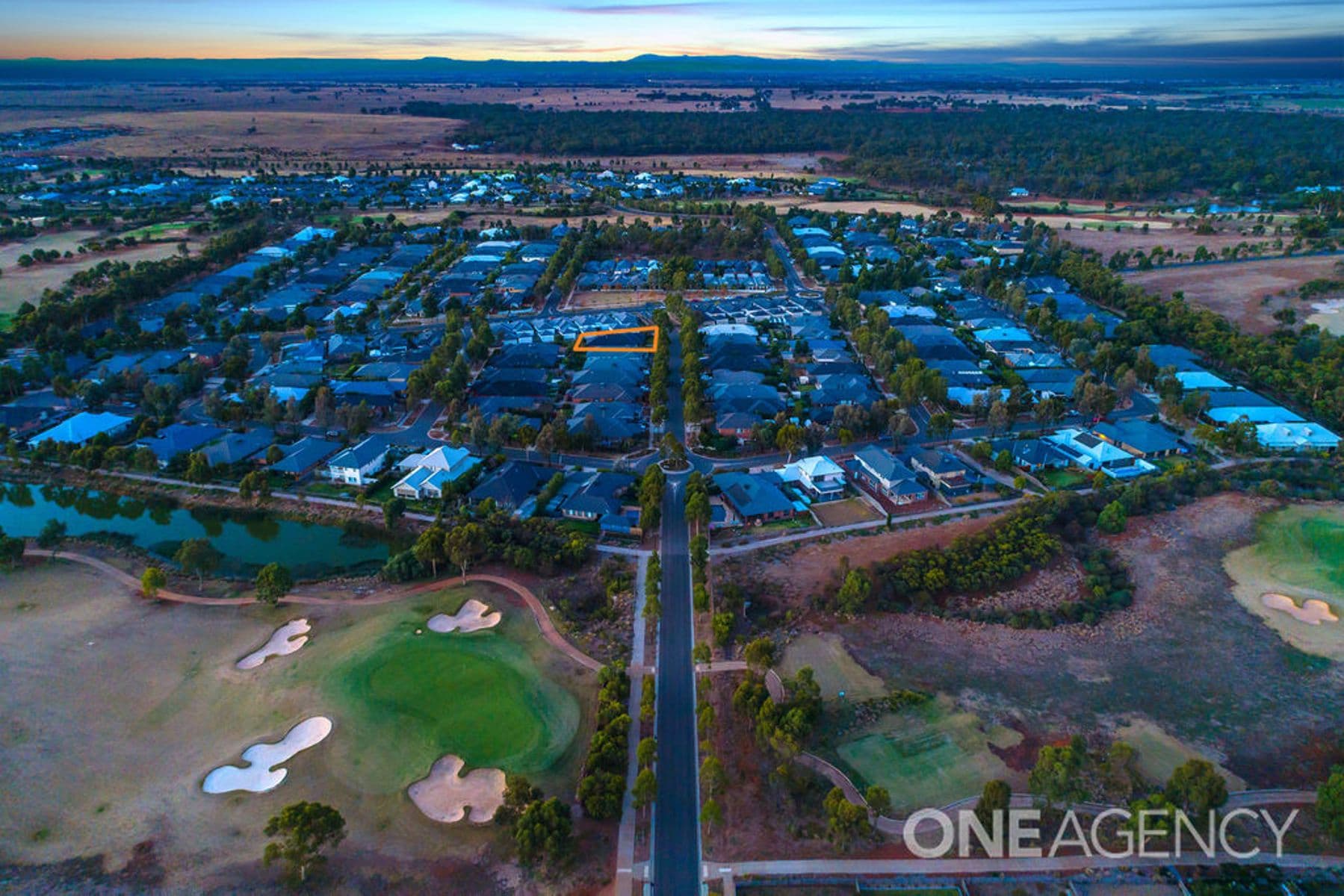 4 Trentham Avenue, Eynesbury, Eynesbury - Thumbnail 4