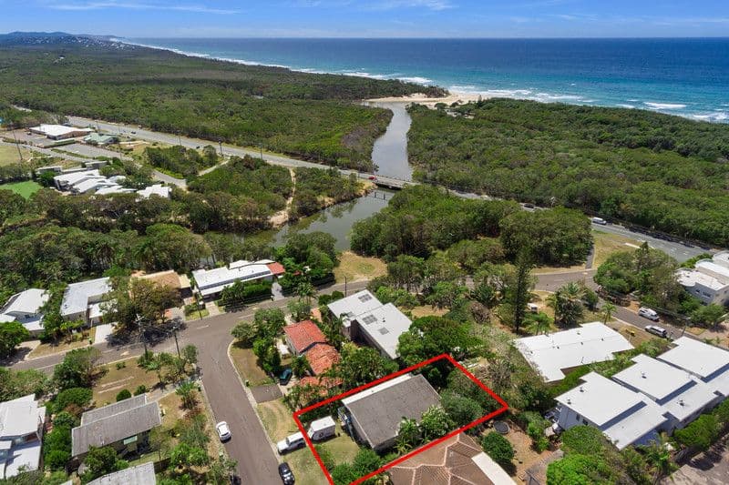 46 Second Av, Coolum Beach, Coolum Beach - Thumbnail 2