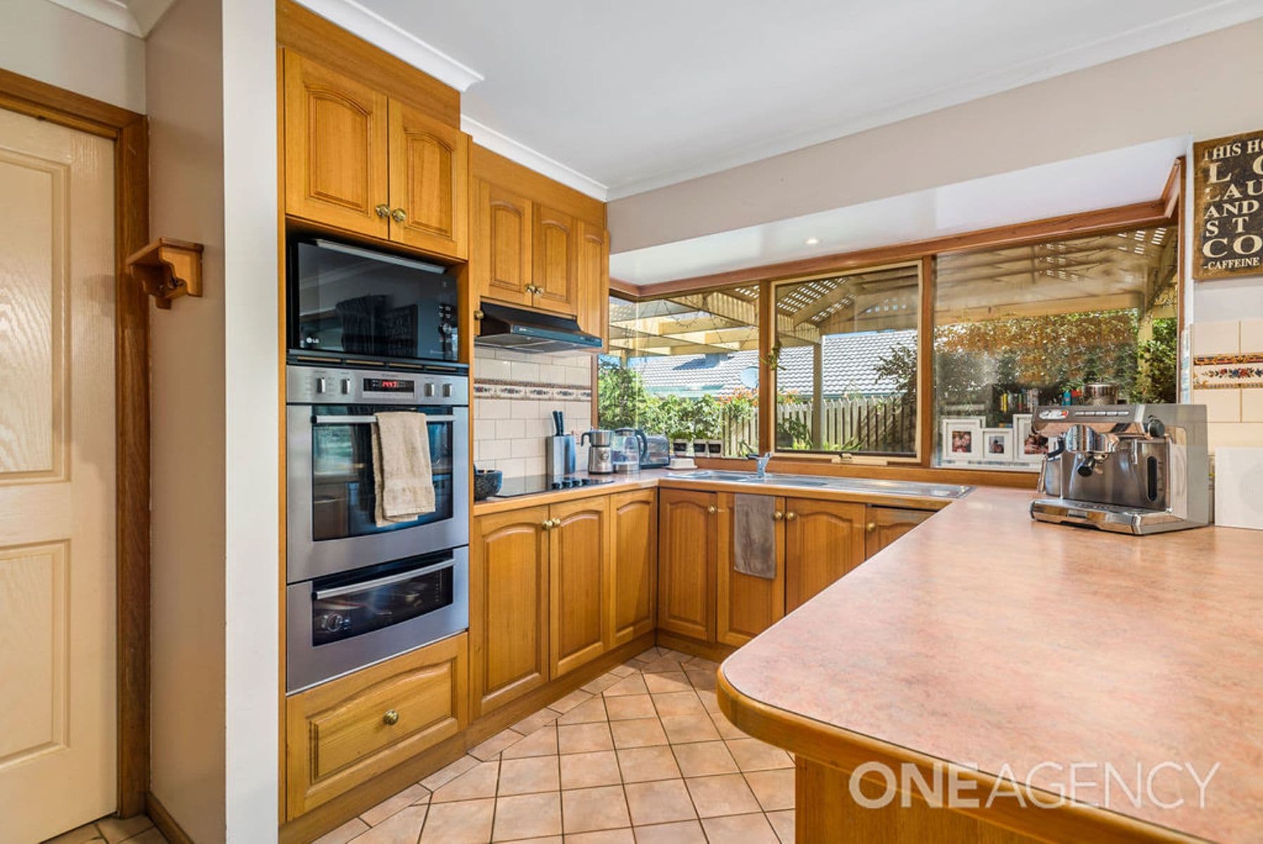 40 Rees Road, Sunbury, Sunbury - Thumbnail 4