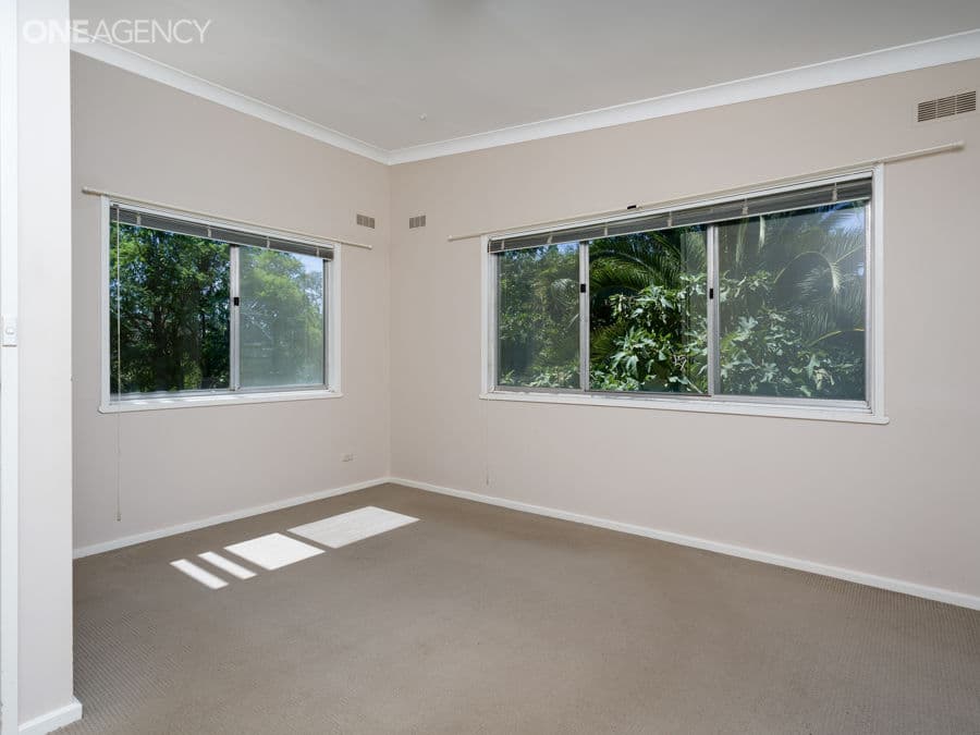 35 Warrawong Street, Kooringal, Kooringal - Thumbnail 4