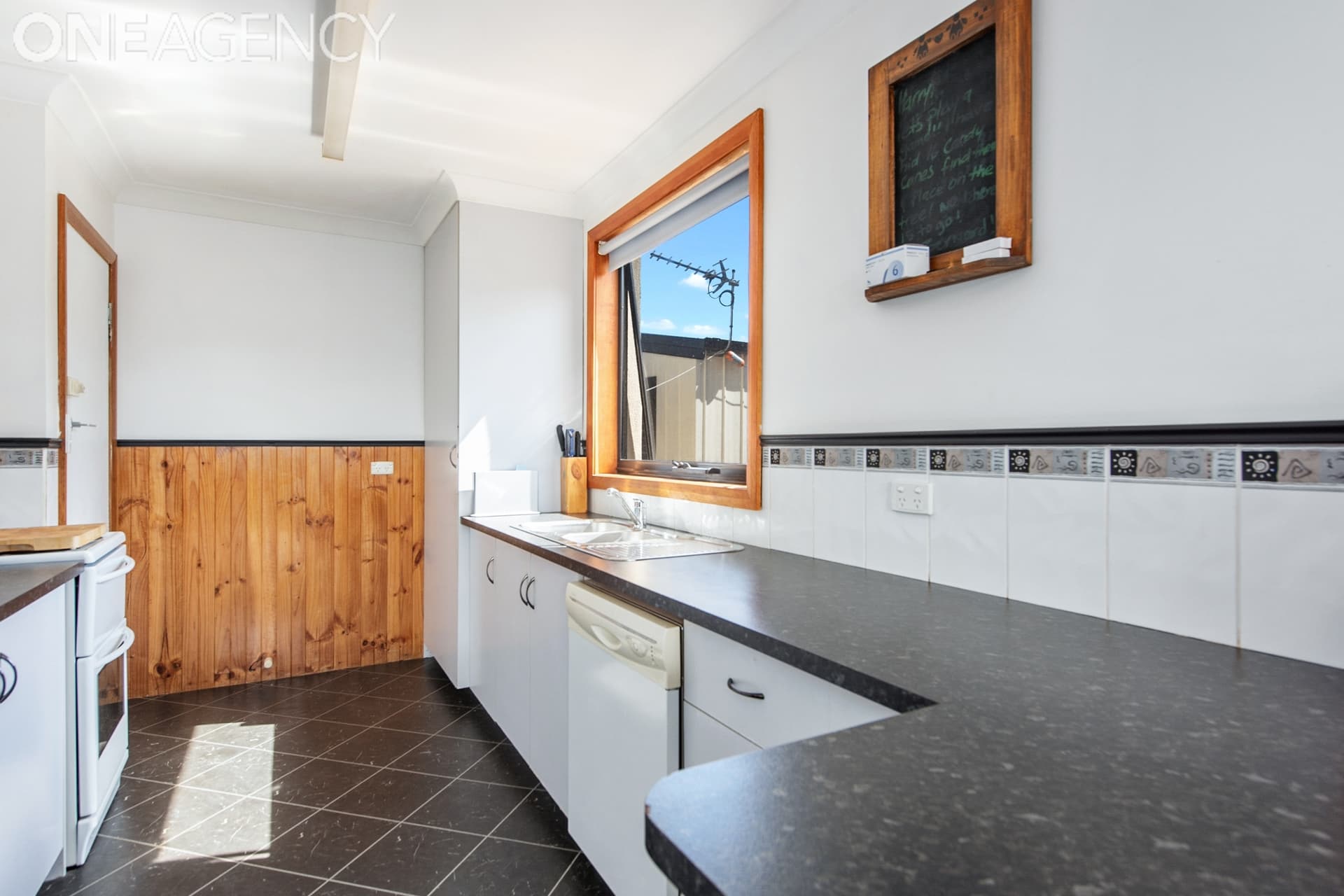 85 Sorell Street, Devonport, Devonport - Thumbnail 2