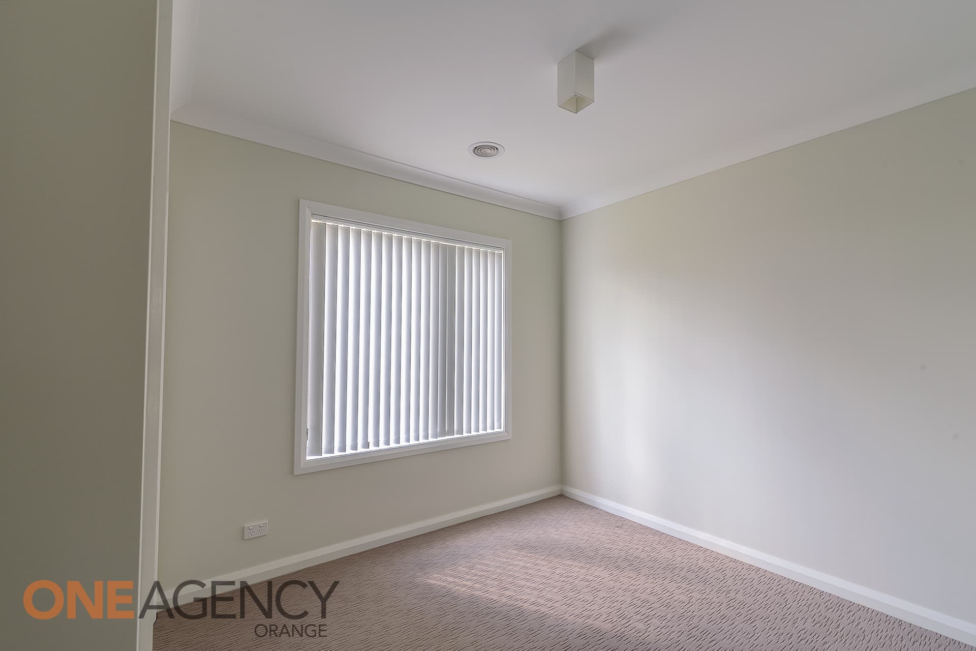 69a Brooklands Drive, Orange, Orange - Thumbnail 4