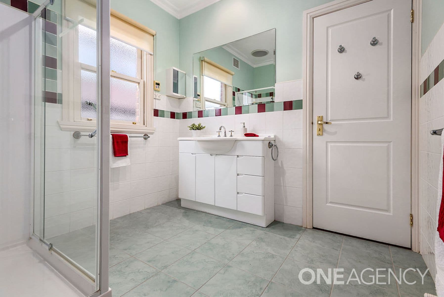 10 Highdale Close, Sunbury, Sunbury - Thumbnail 5