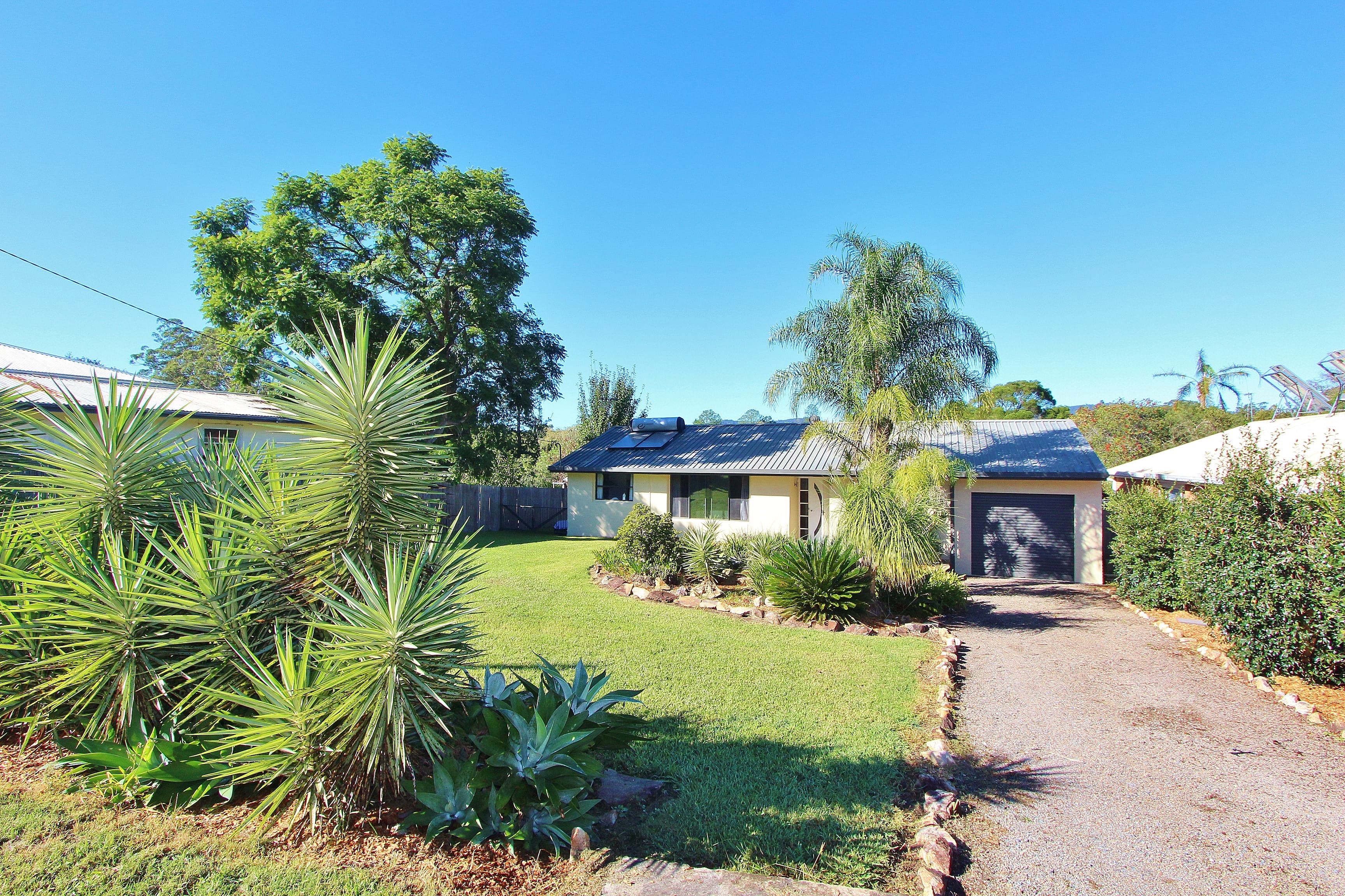 17 Laurel Street, Kendall, Kendall - Image 1