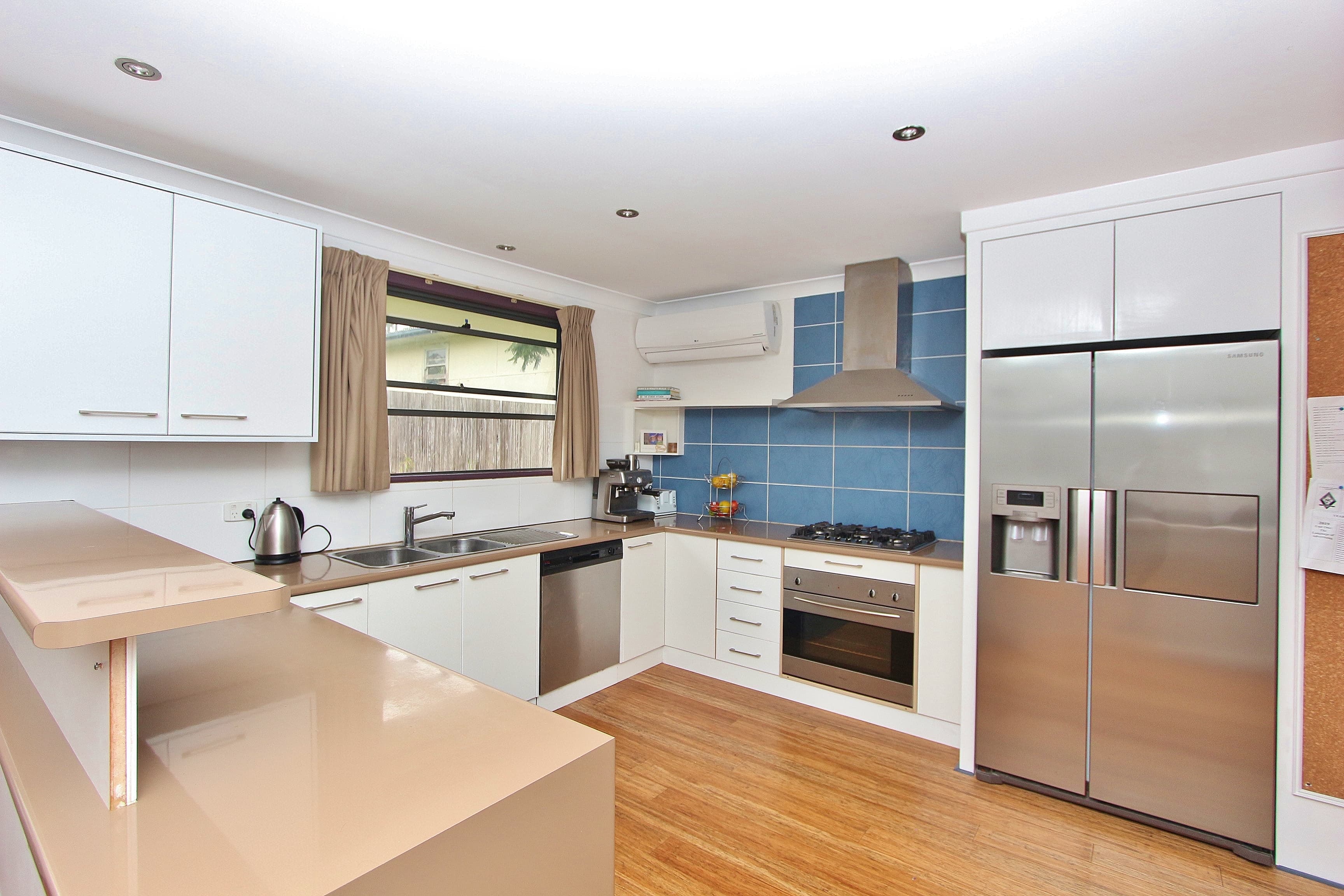 17 Laurel Street, Kendall, Kendall - Thumbnail 4