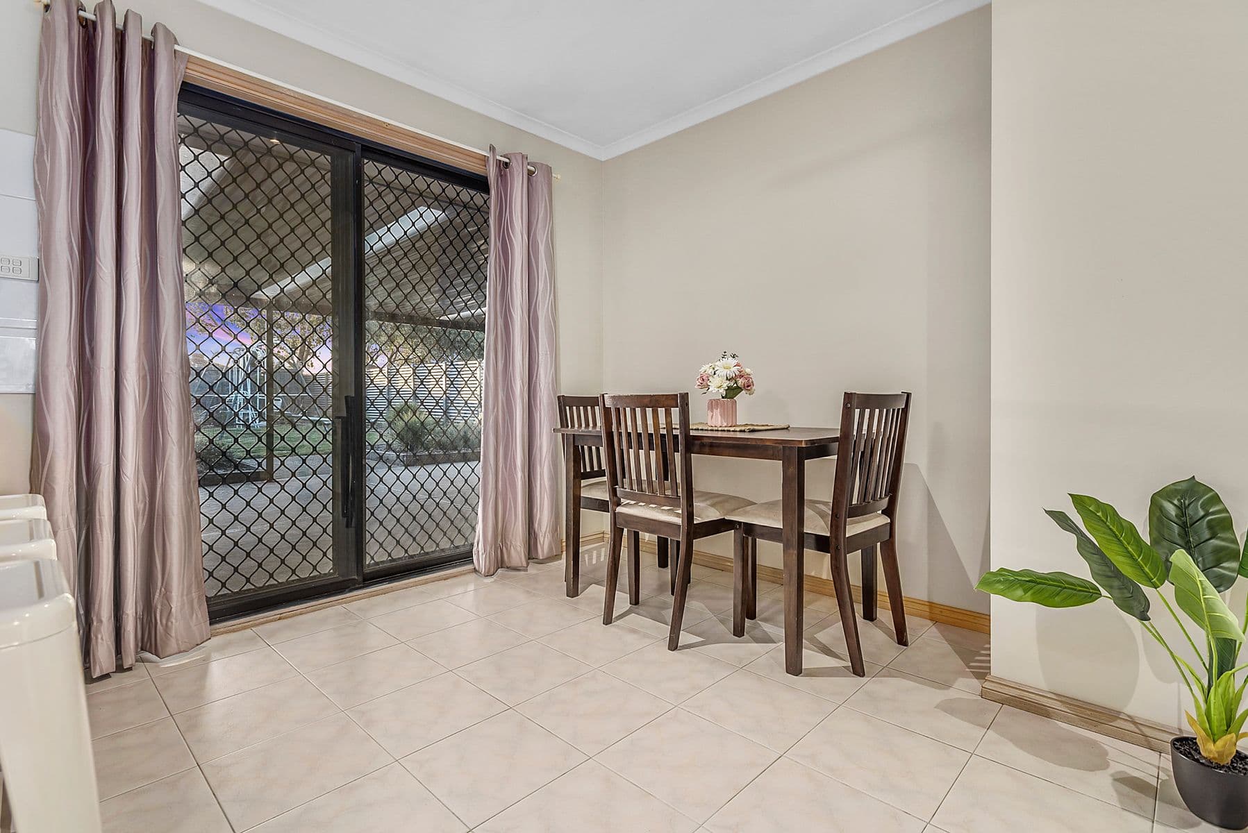18 Dunai Walk, Delahey, Delahey - Thumbnail 7