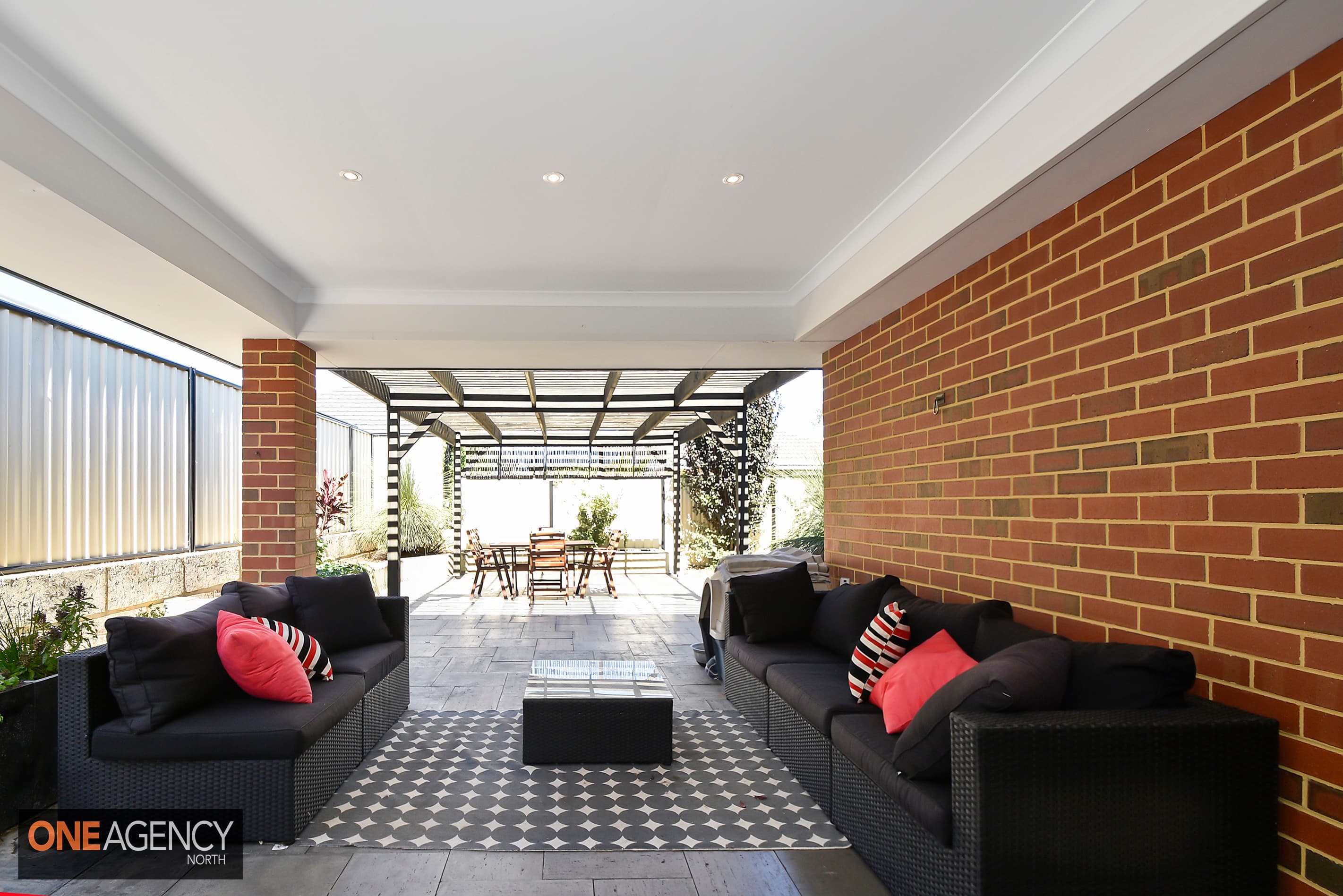 14 Lakewood Terrace, Clarkson, Clarkson - Thumbnail 2