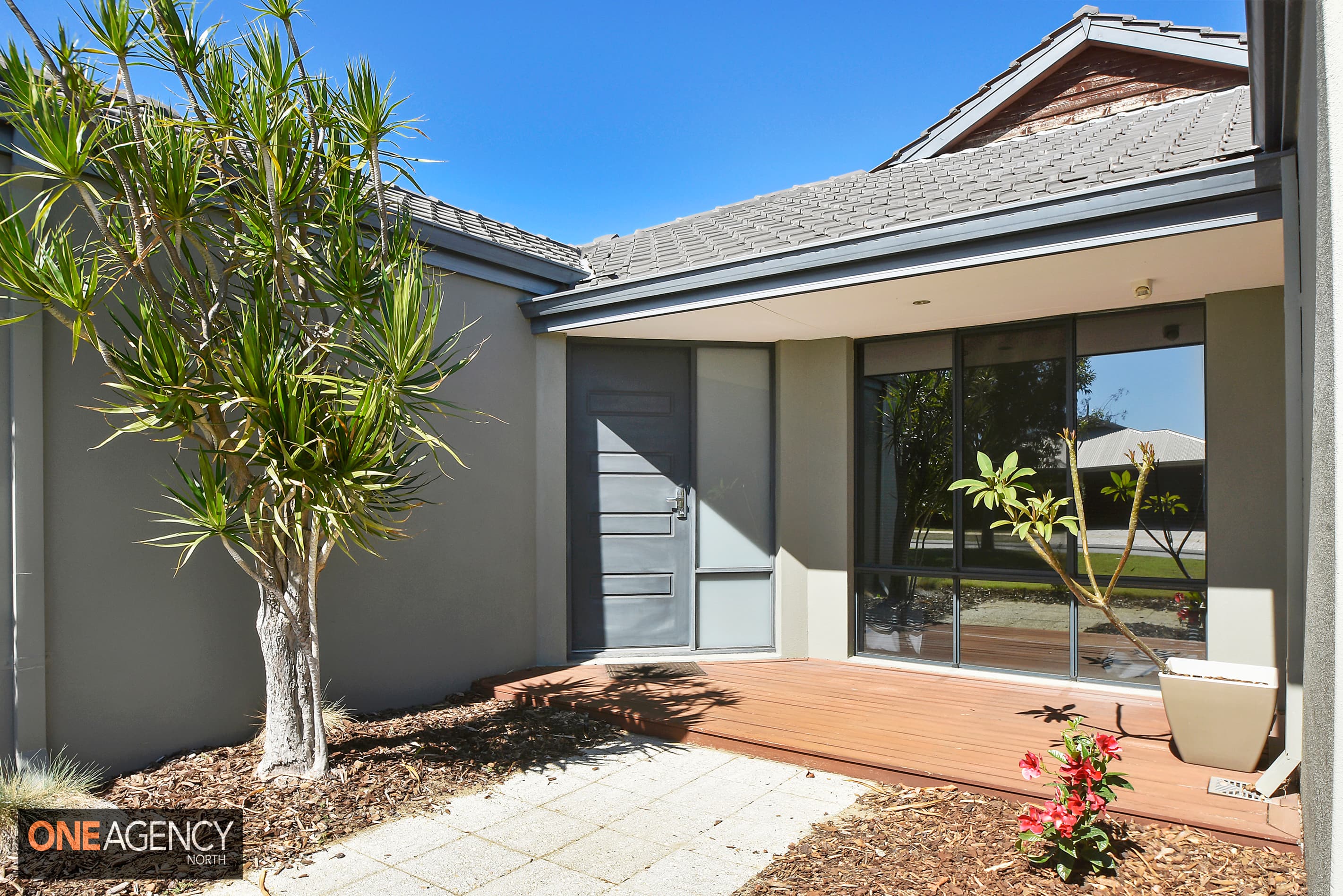 14 Lakewood Terrace, Clarkson, Clarkson - Thumbnail 3