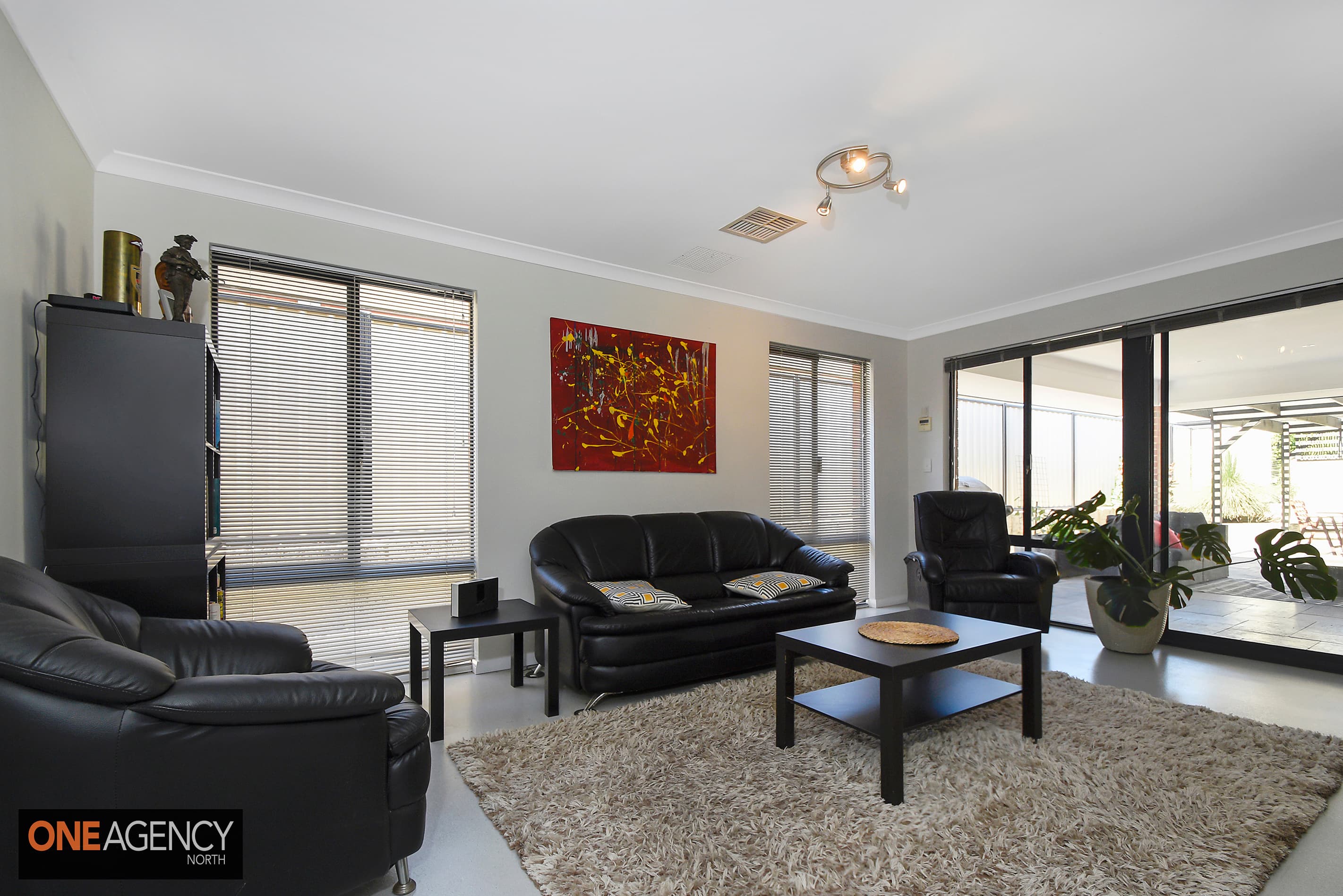 14 Lakewood Terrace, Clarkson, Clarkson - Thumbnail 6