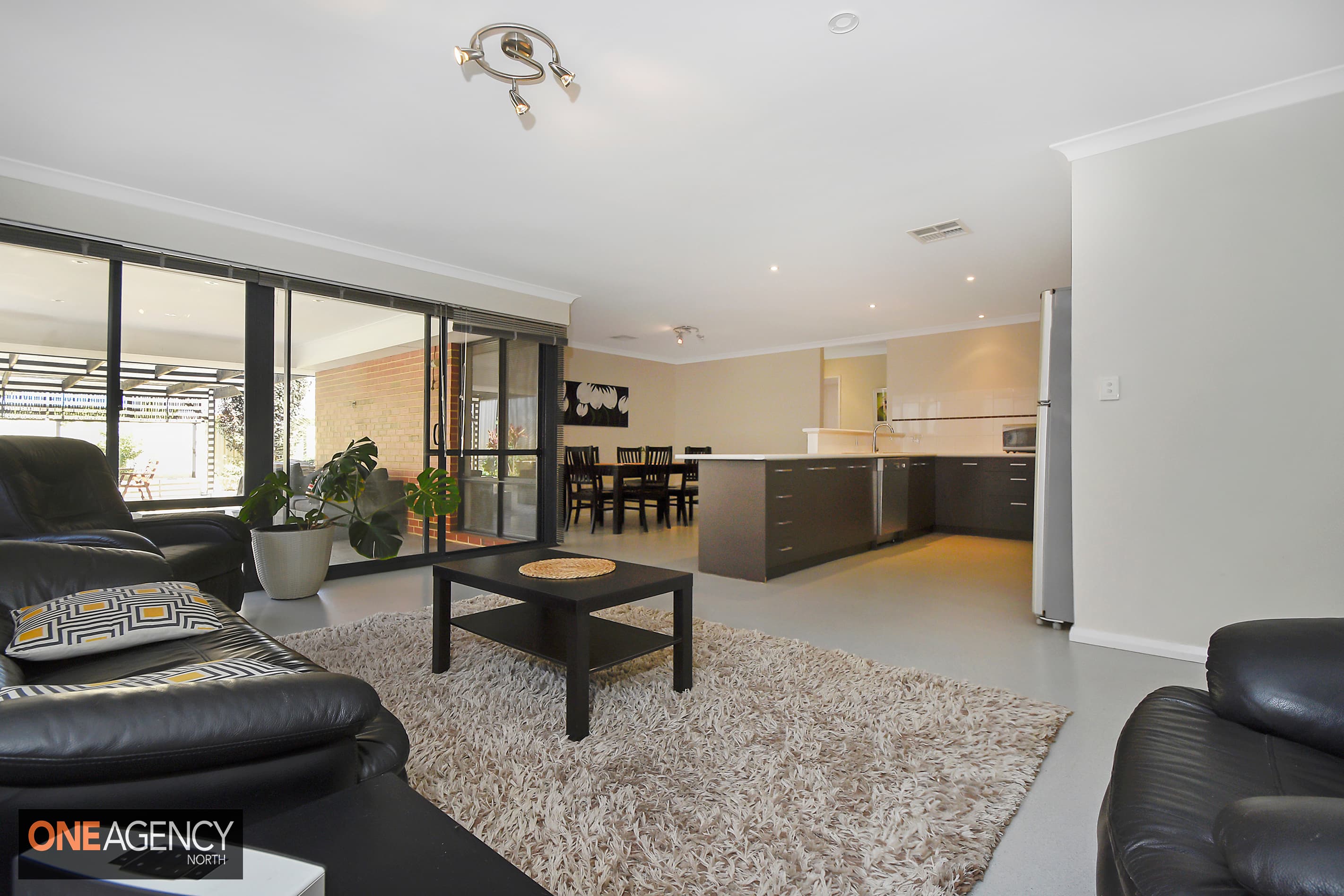 14 Lakewood Terrace, Clarkson, Clarkson - Thumbnail 7