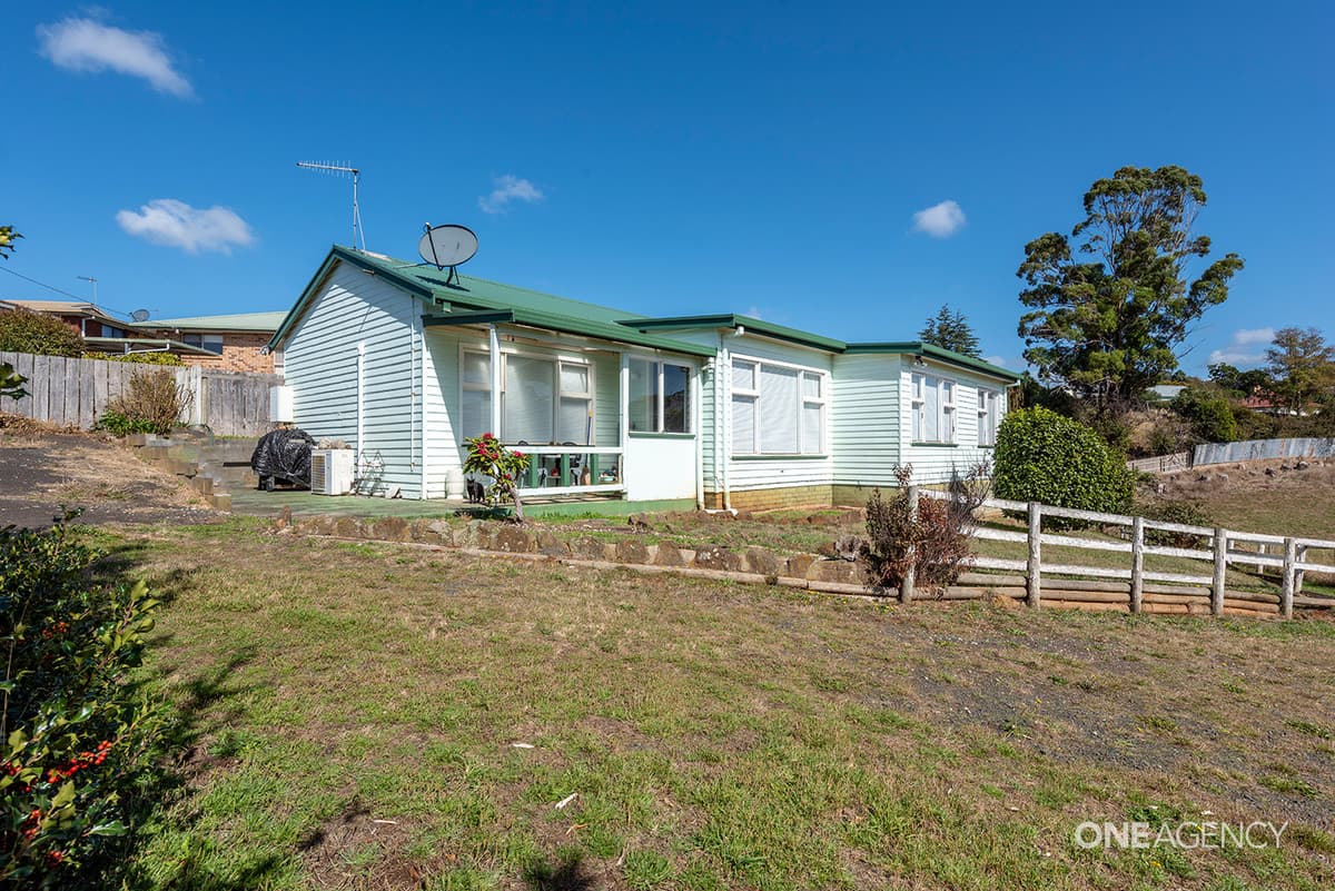 200 Mount Street, Upper Burnie, Upper Burnie - Thumbnail 2