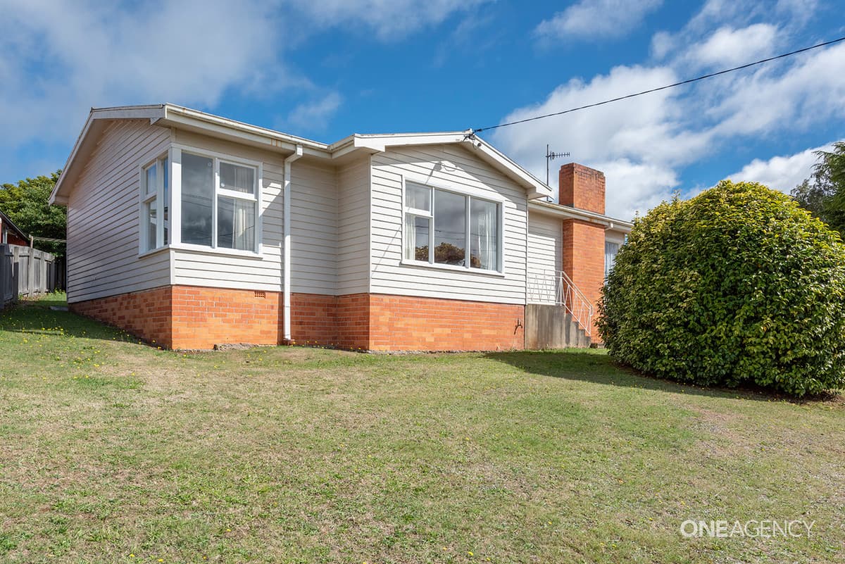 35 Roslyn Avenue, Romaine, Romaine - Image 1