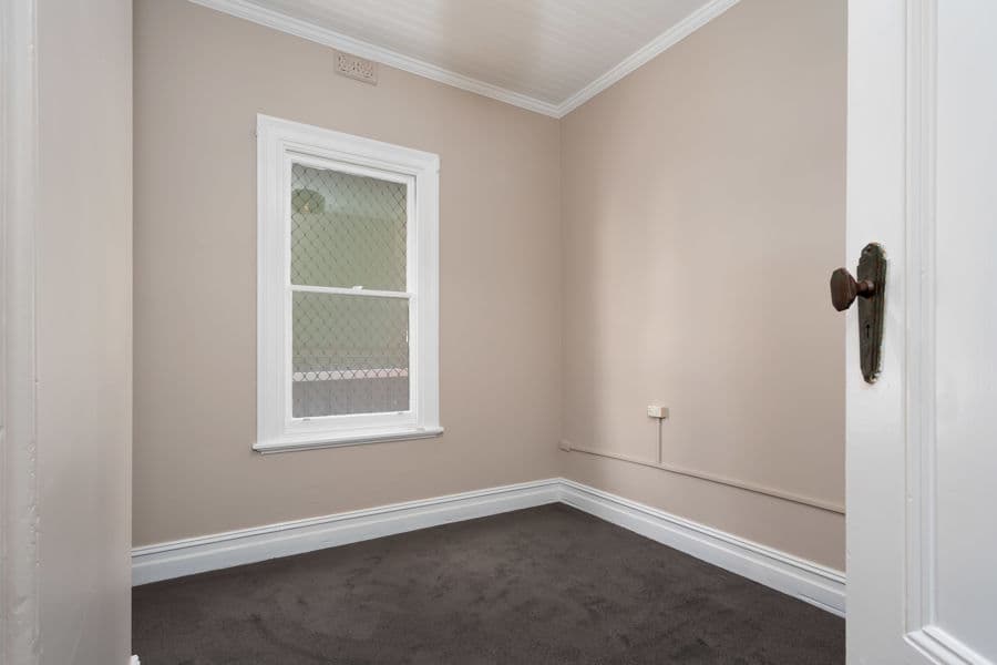 86 RAILWAY Street, Turvey Park, Turvey Park - Thumbnail 6