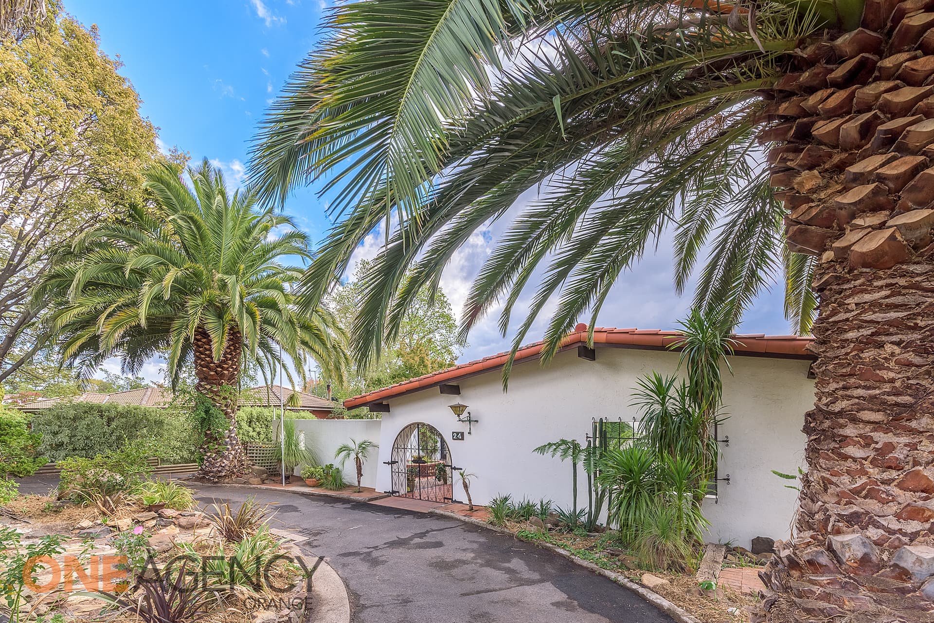 24 Green Lane, Orange, Orange - Image 1