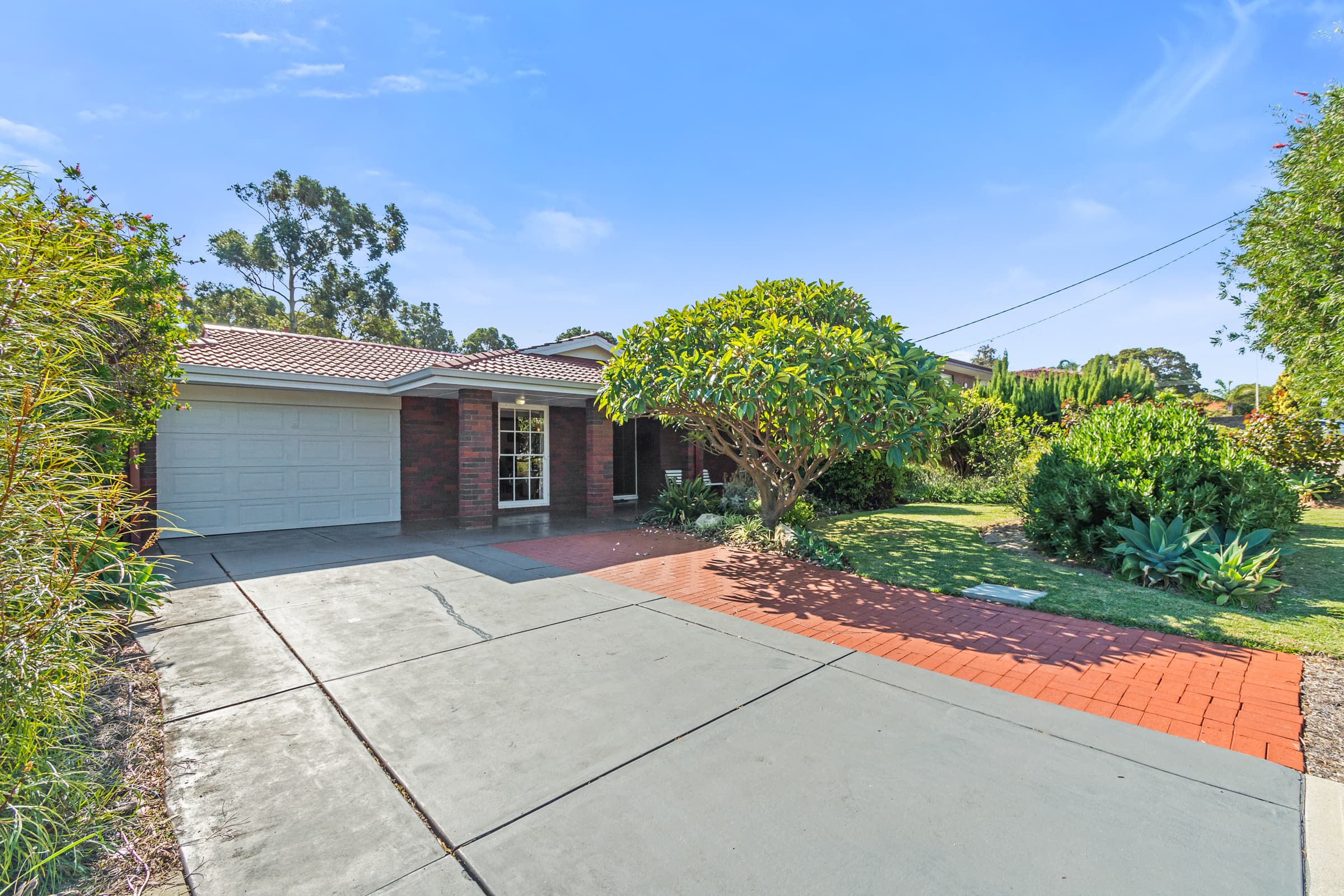 32 Milverton Avenue, Karrinyup, Karrinyup - Thumbnail 2
