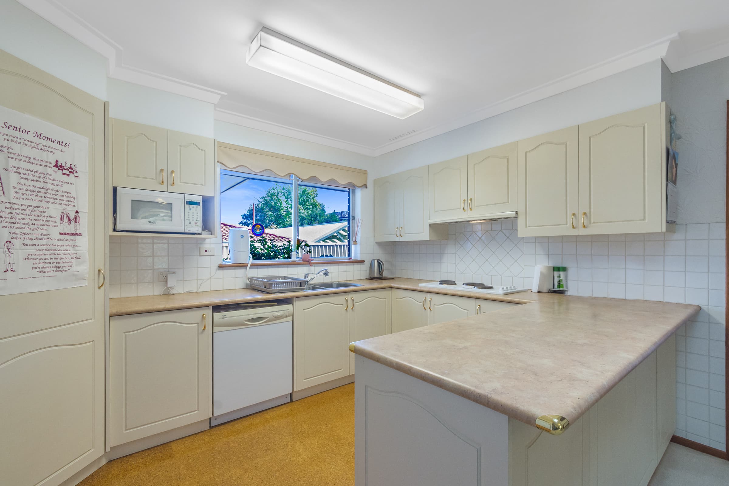 32 Milverton Avenue, Karrinyup, Karrinyup - Thumbnail 4