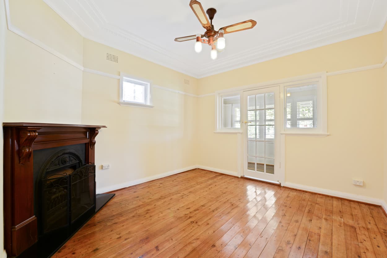 19 Dowsett Road, Kingsgrove, Kingsgrove - Thumbnail 4