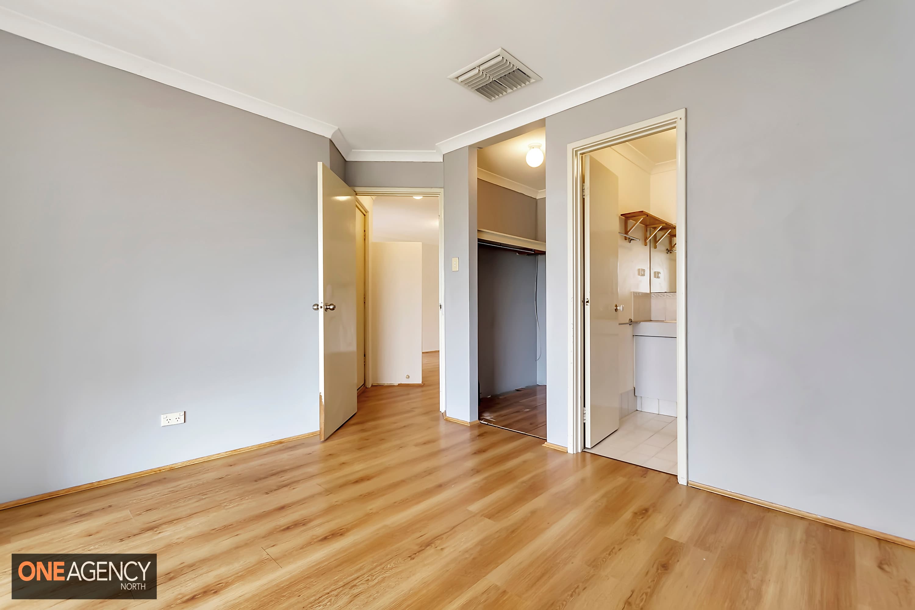 42 Whiston Crescent, Clarkson, Clarkson - Thumbnail 4