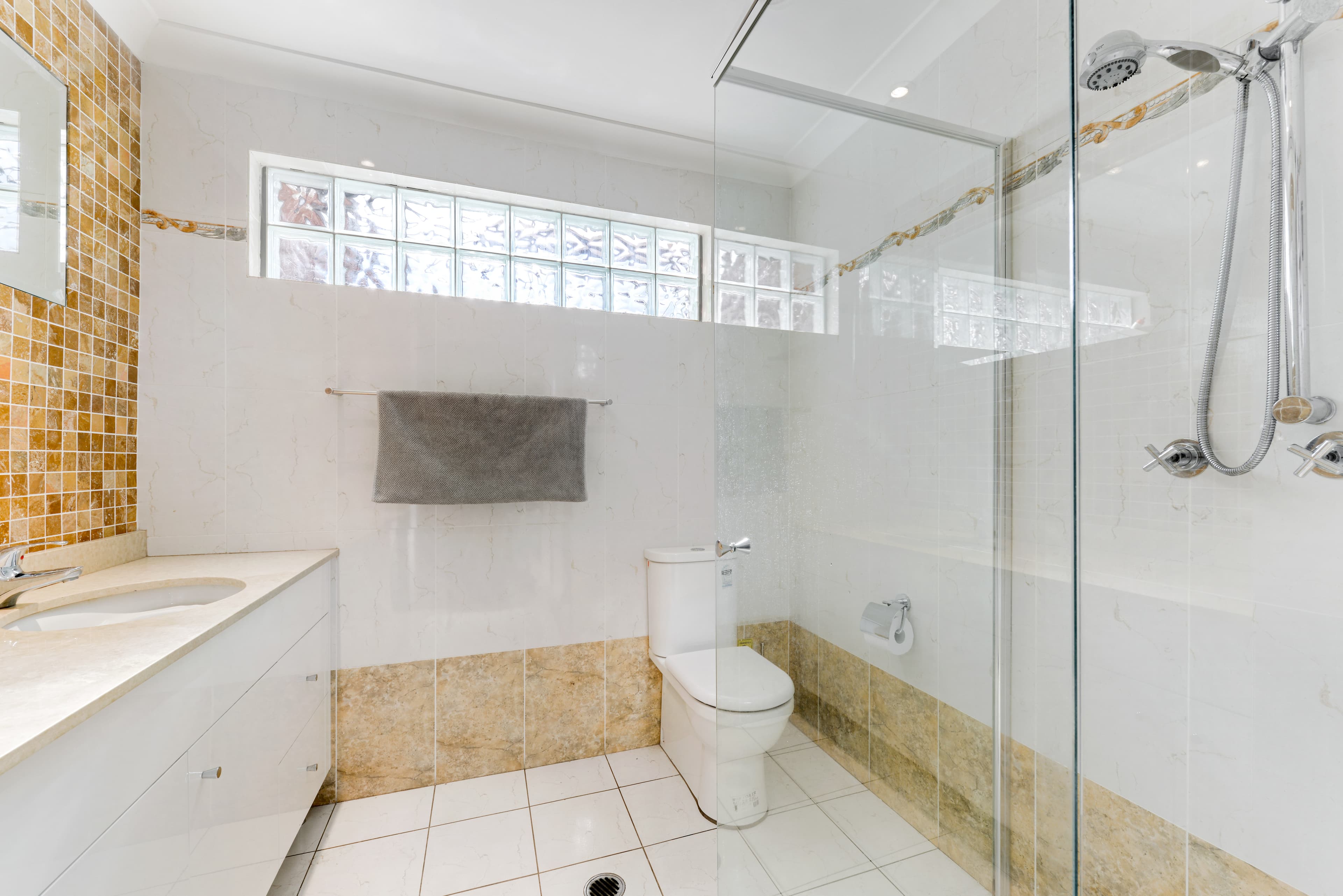15 Shaaron Court, Banksia, Banksia - Thumbnail 3