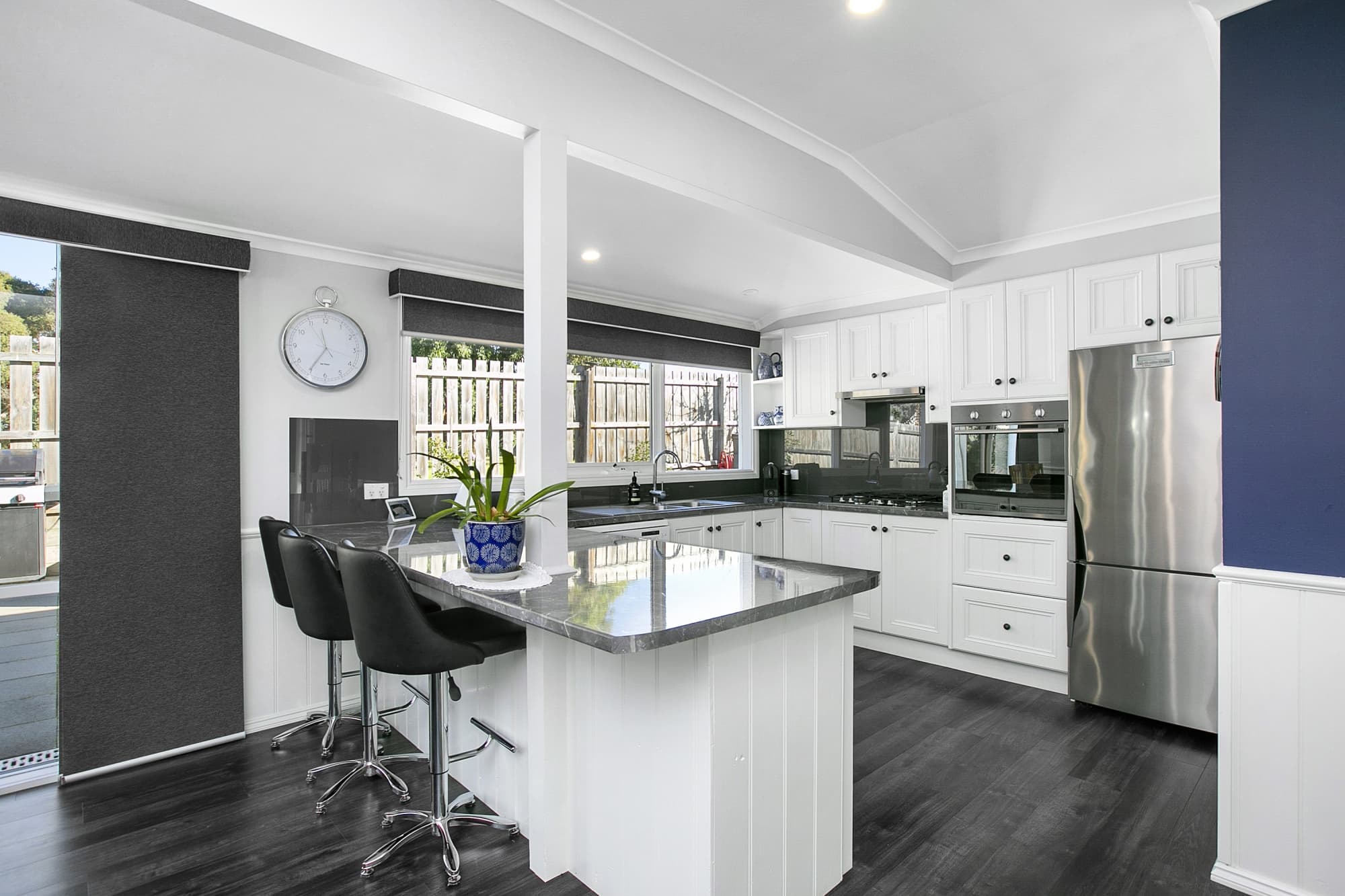 27 Forest Drive, Somerville, Somerville - Thumbnail 4