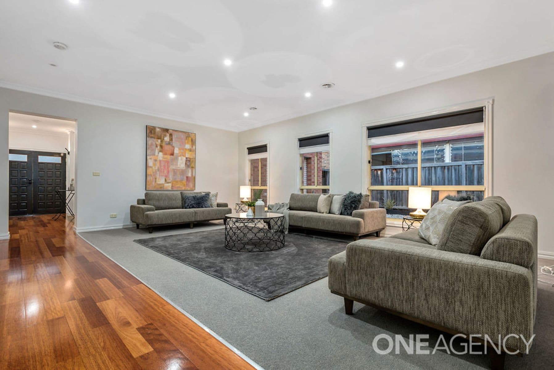 19 Orchardview Grove, Sunbury, Sunbury - Thumbnail 4