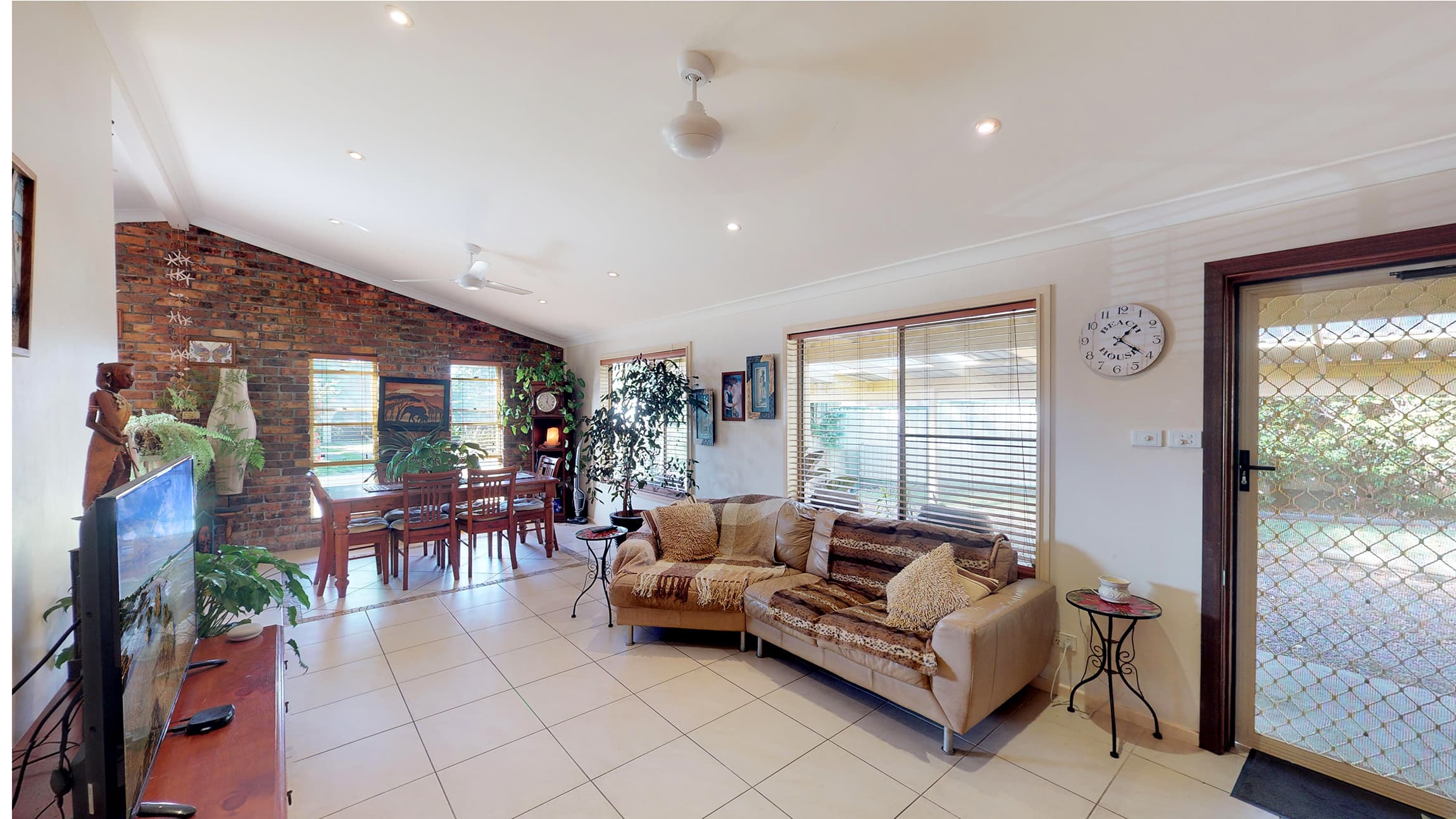 6 Chestnut Avenue, Sandy Beach, Sandy Beach - Thumbnail 5