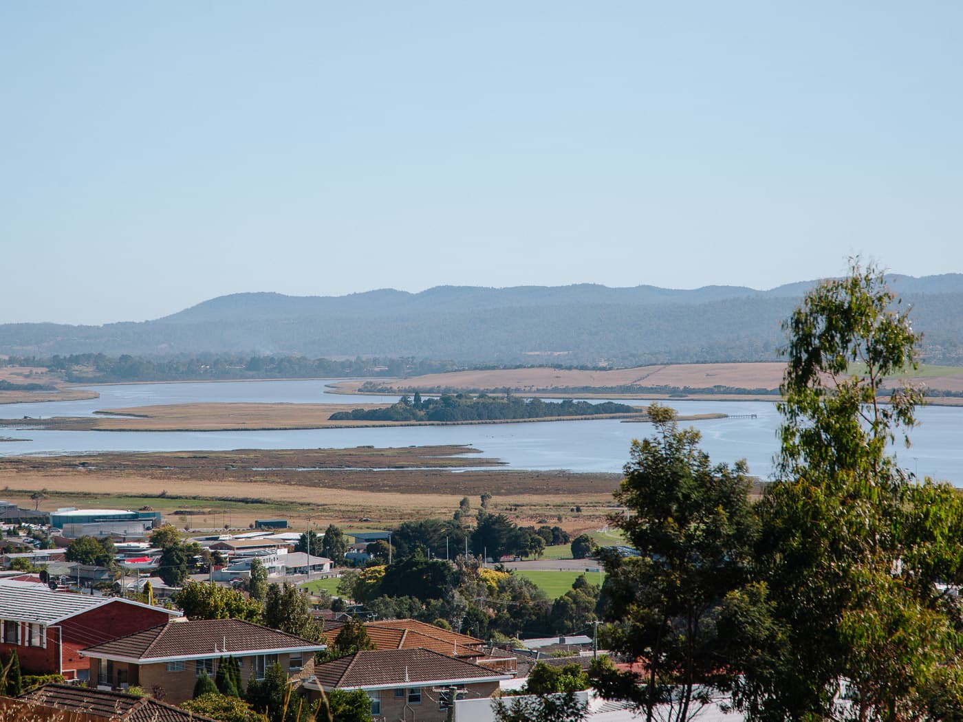 130 Dion Crescent, Riverside, Riverside - Thumbnail 2