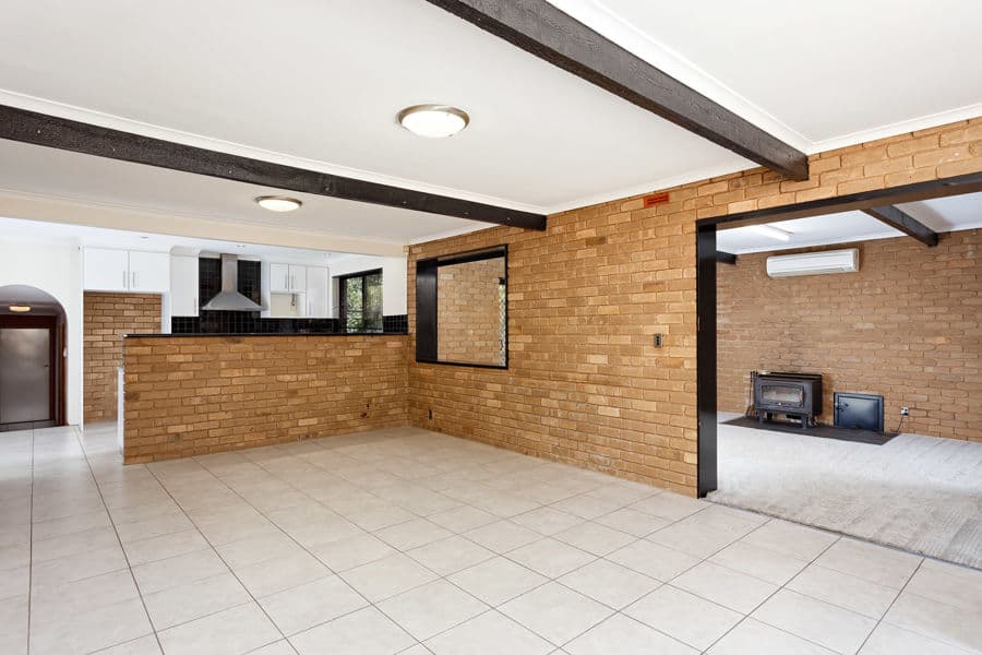 70 Mimosa Drive, Mount Austin, Mount Austin - Thumbnail 3
