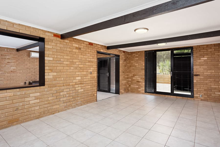 70 Mimosa Drive, Mount Austin, Mount Austin - Thumbnail 4