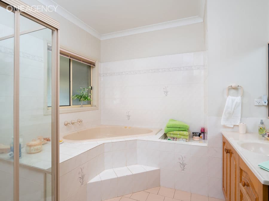 256 Inglewood Road, Lake Albert, Lake Albert - Thumbnail 7