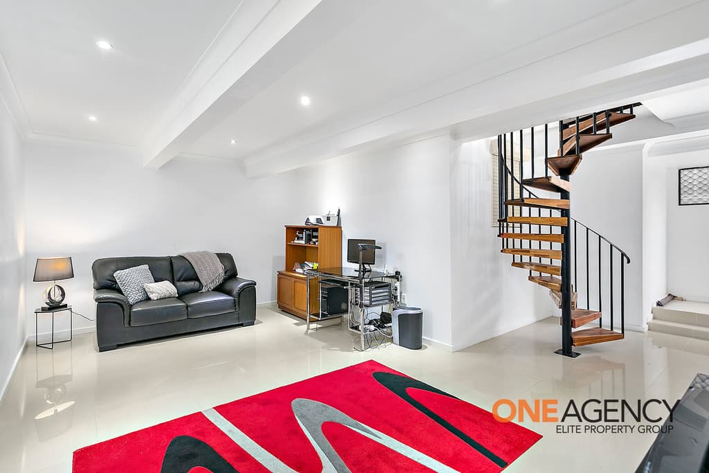 5 Coachwood Drive, Unanderra, Unanderra - Thumbnail 2