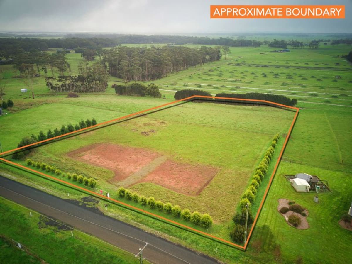 77 Brooks Road, Forest, Forest - Thumbnail 2