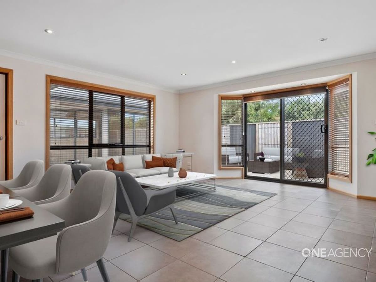 2/2 Hale Street, Stanley, Stanley - Thumbnail 3