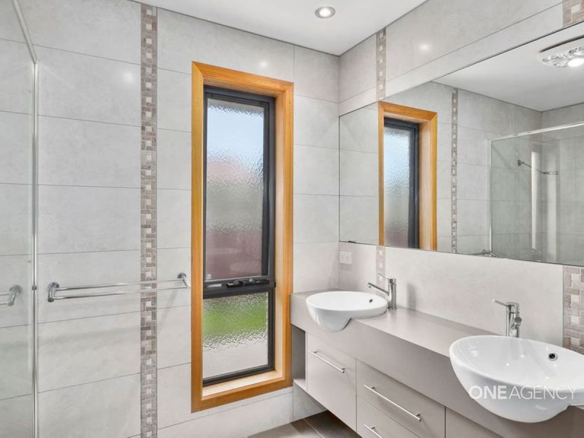 2/2 Hale Street, Stanley, Stanley - Thumbnail 5