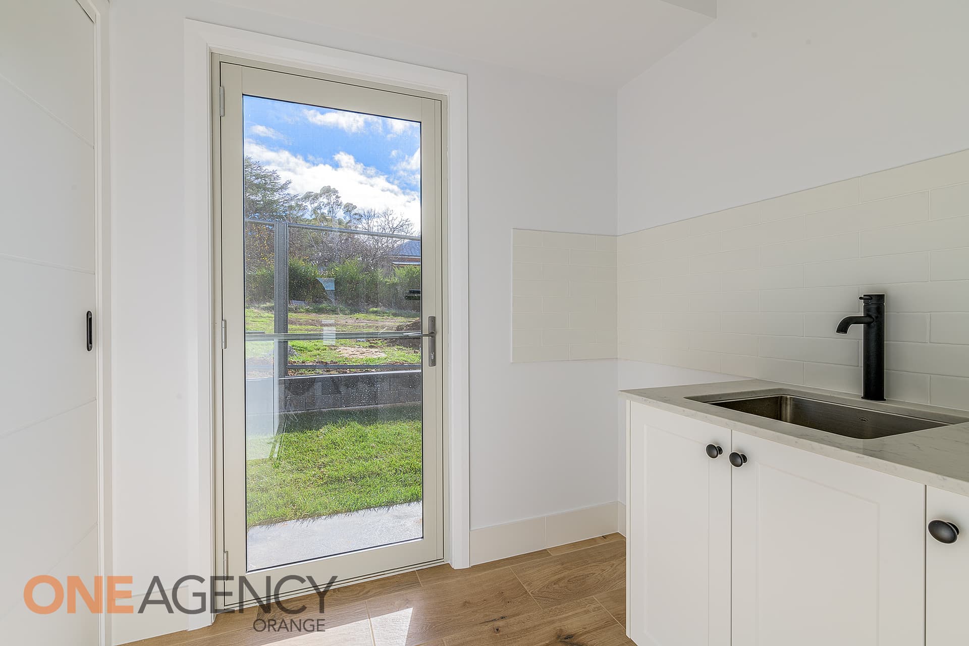 20 Stevenson Way, Orange, Orange - Thumbnail 4