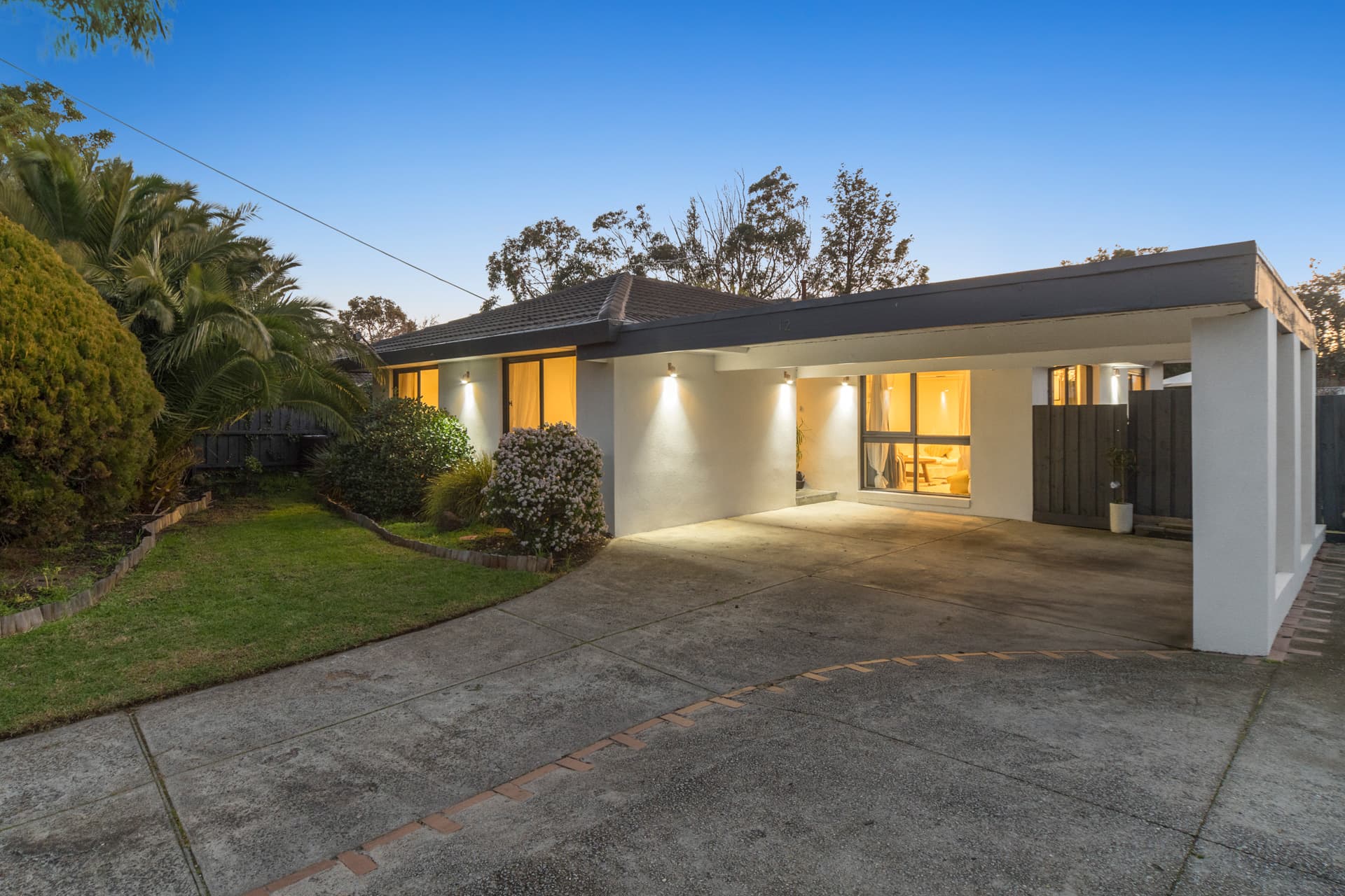 12 Hunt Drive, Seaford, Seaford - Thumbnail 3