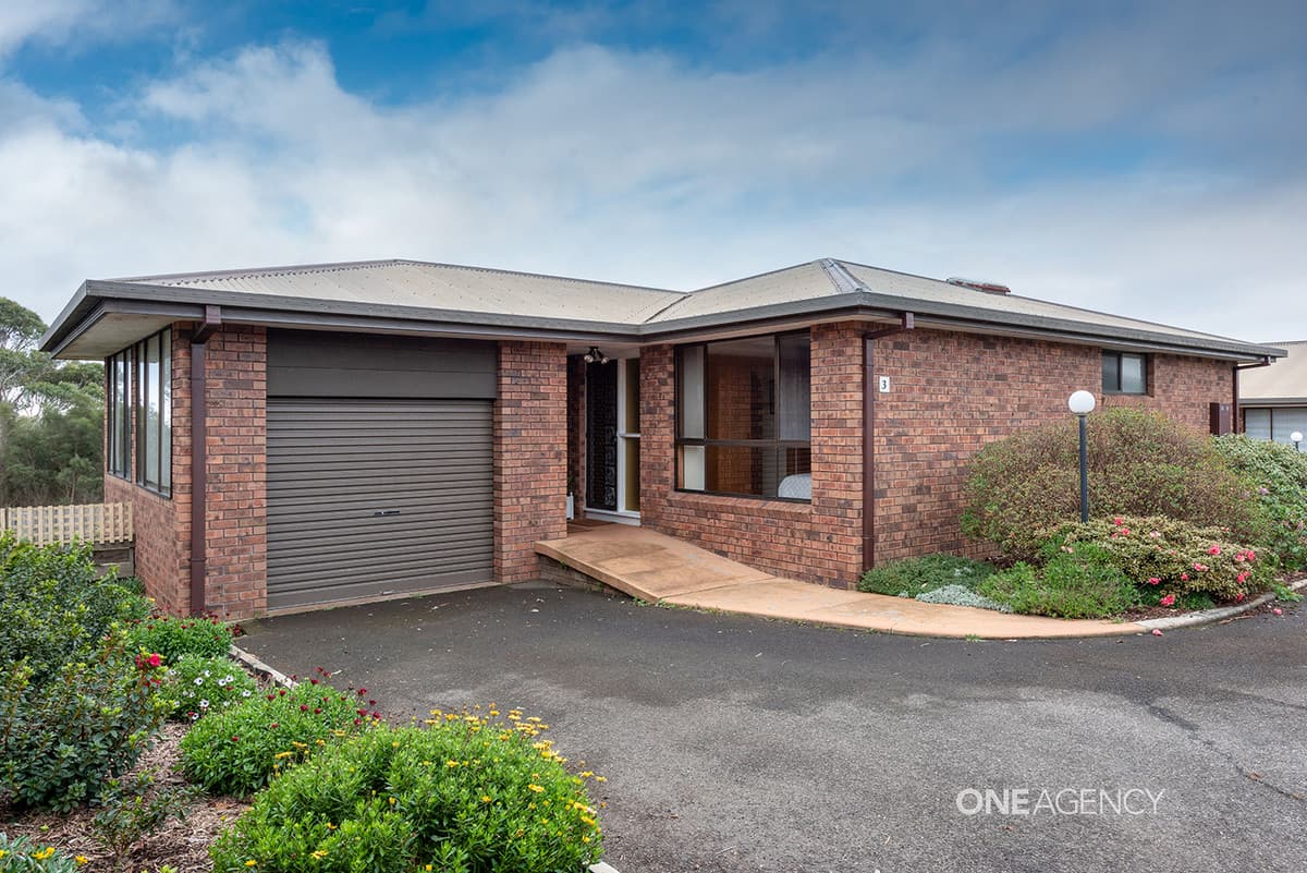 3/60 Lyons Street, Somerset, Somerset - Image 1