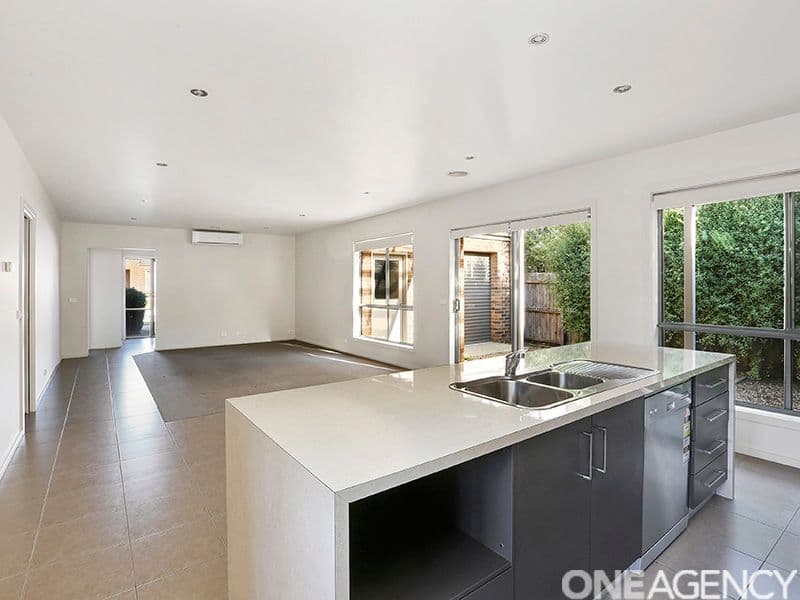 4 Heathwood Way, Ocean Grove, Ocean Grove - Thumbnail 2