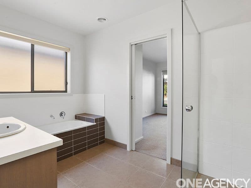 4 Heathwood Way, Ocean Grove, Ocean Grove - Thumbnail 5