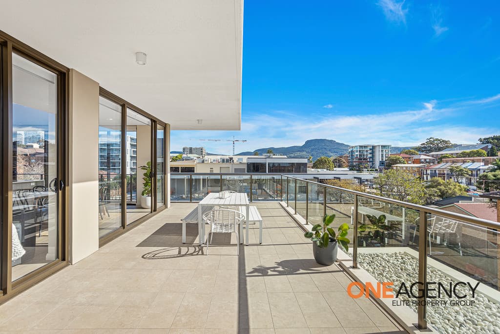 501/50 Kembla Street, Wollongong, Wollongong - Image 1