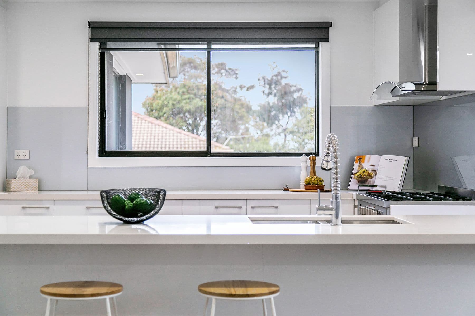 303 Gap Road, Sunbury, Sunbury - Thumbnail 2