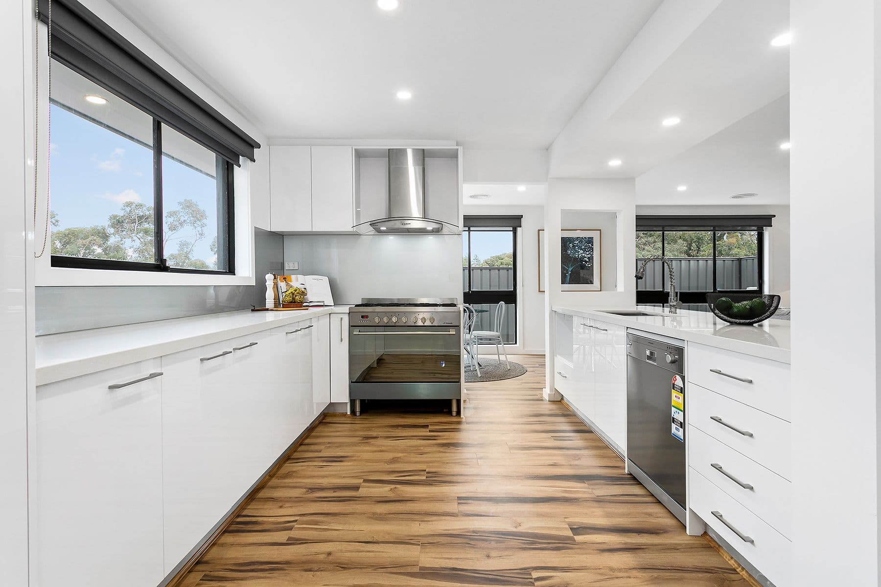 303 Gap Road, Sunbury, Sunbury - Thumbnail 3