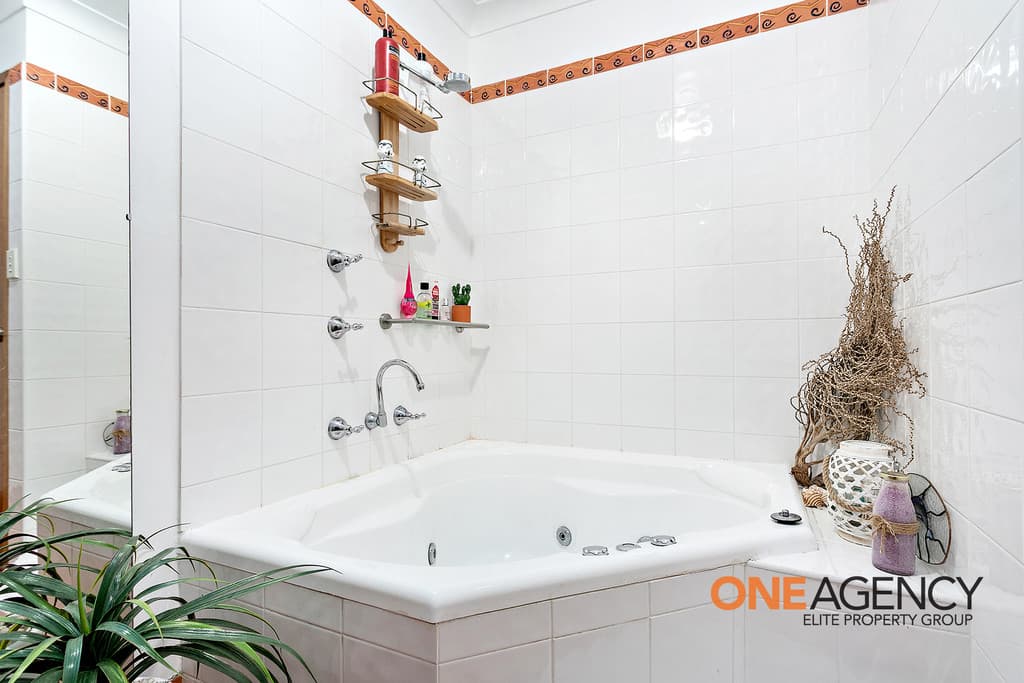11 Tarra Crescent, Oak Flats, Oak Flats - Thumbnail 3
