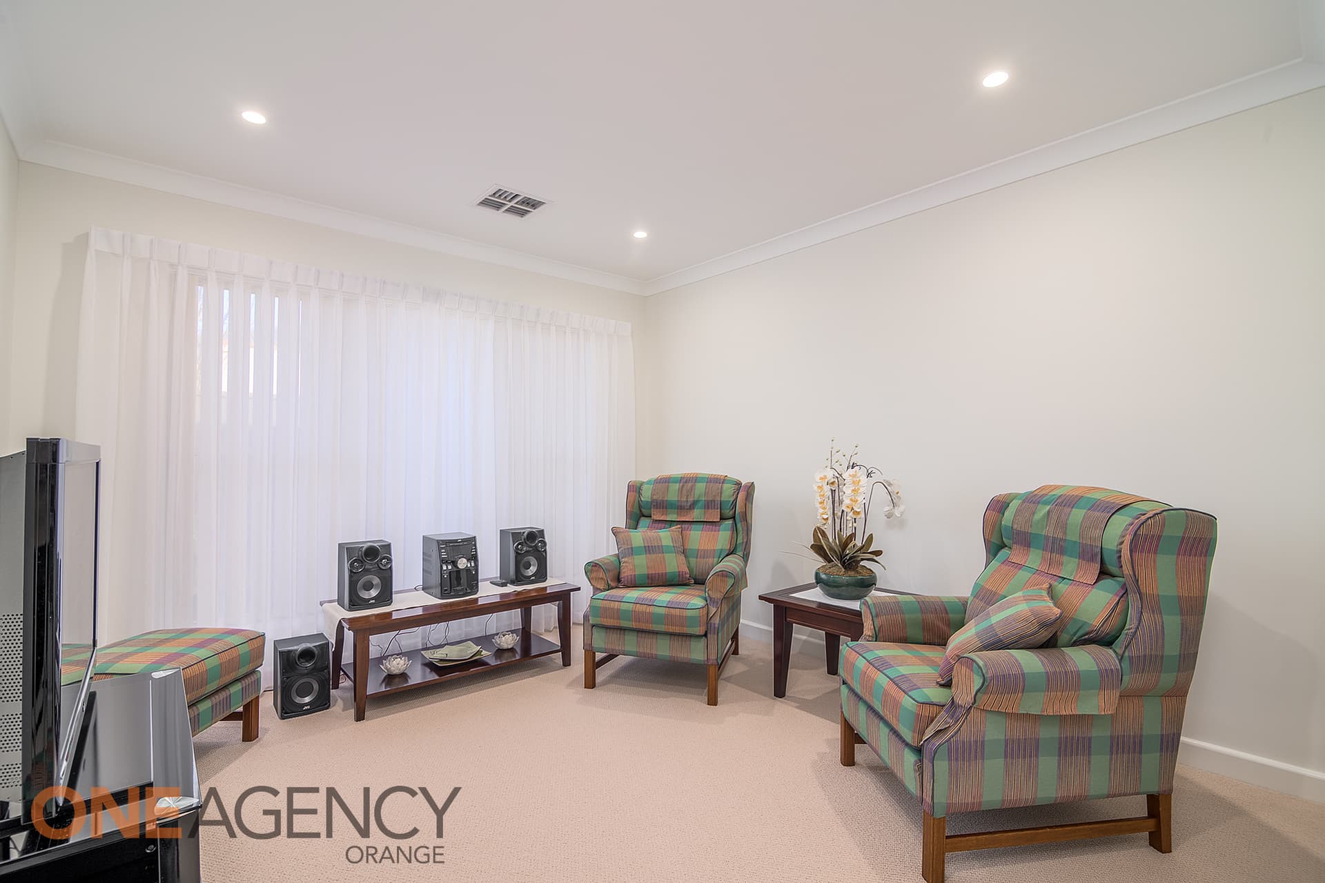 13 Mariposa Street, Orange, Orange - Thumbnail 8